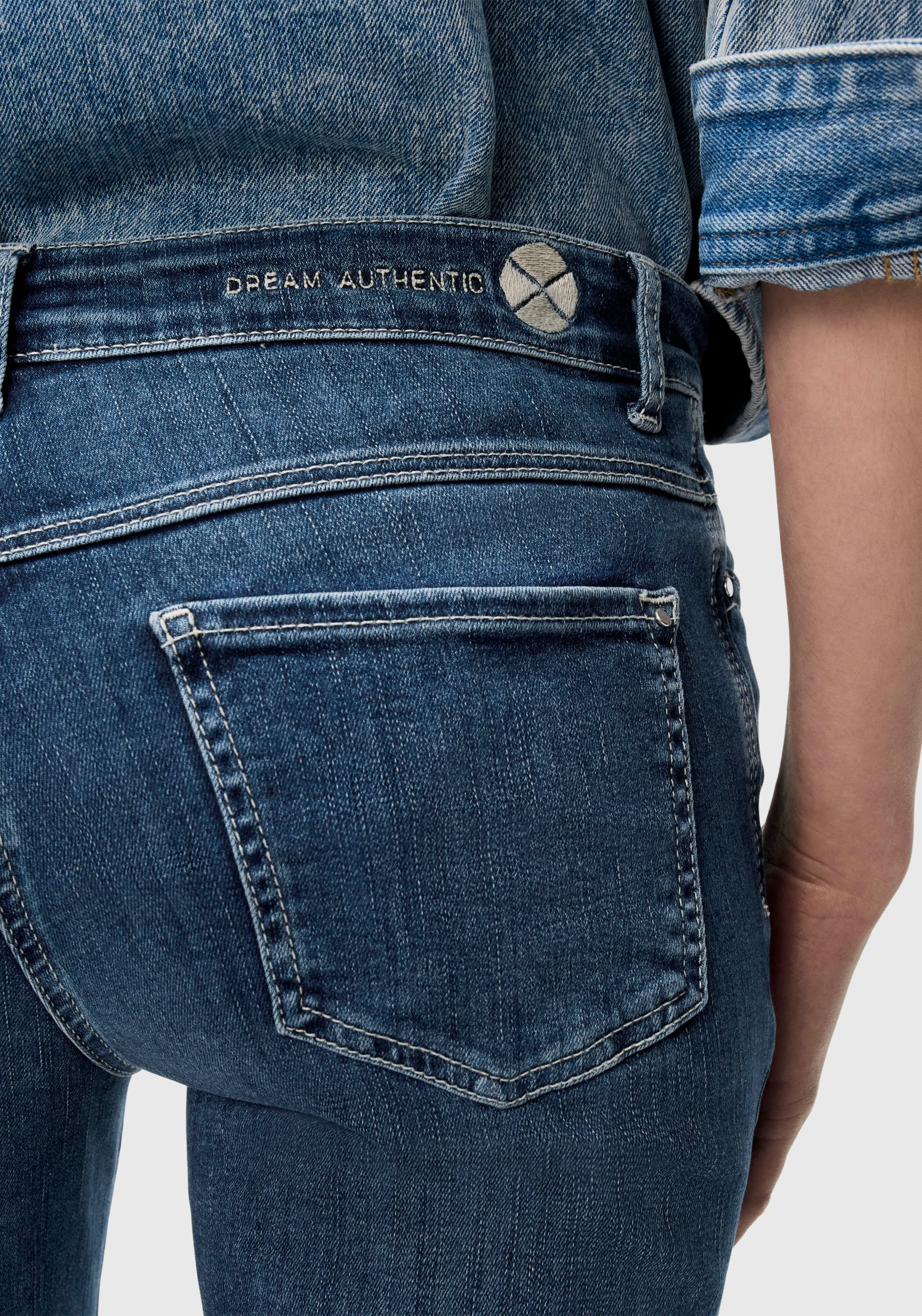 MAC 7/8-Jeans »DREAM cropped auth.« Innovativer Hyperstretch Denim mit figurformendem Shaping-Effekt