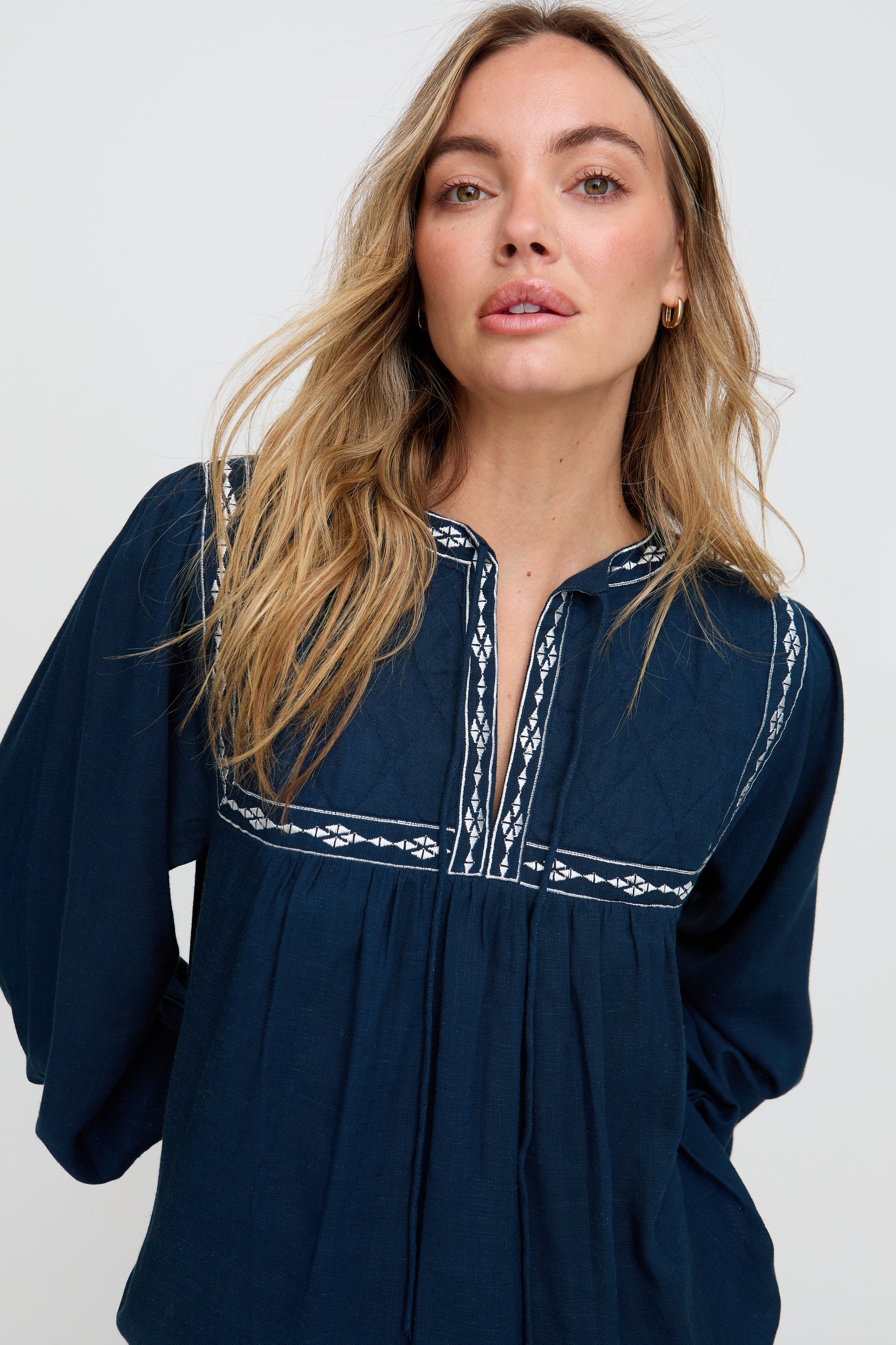 RAFFYA Hemdbluse »Baez Billowy Sleeve Blouse Damen«