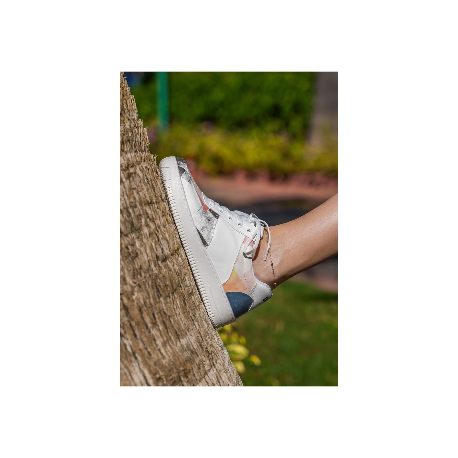 DOGO Sneaker »Dice Sneakers Geometric Shapes Damen Sneaker / Female«, Vegan