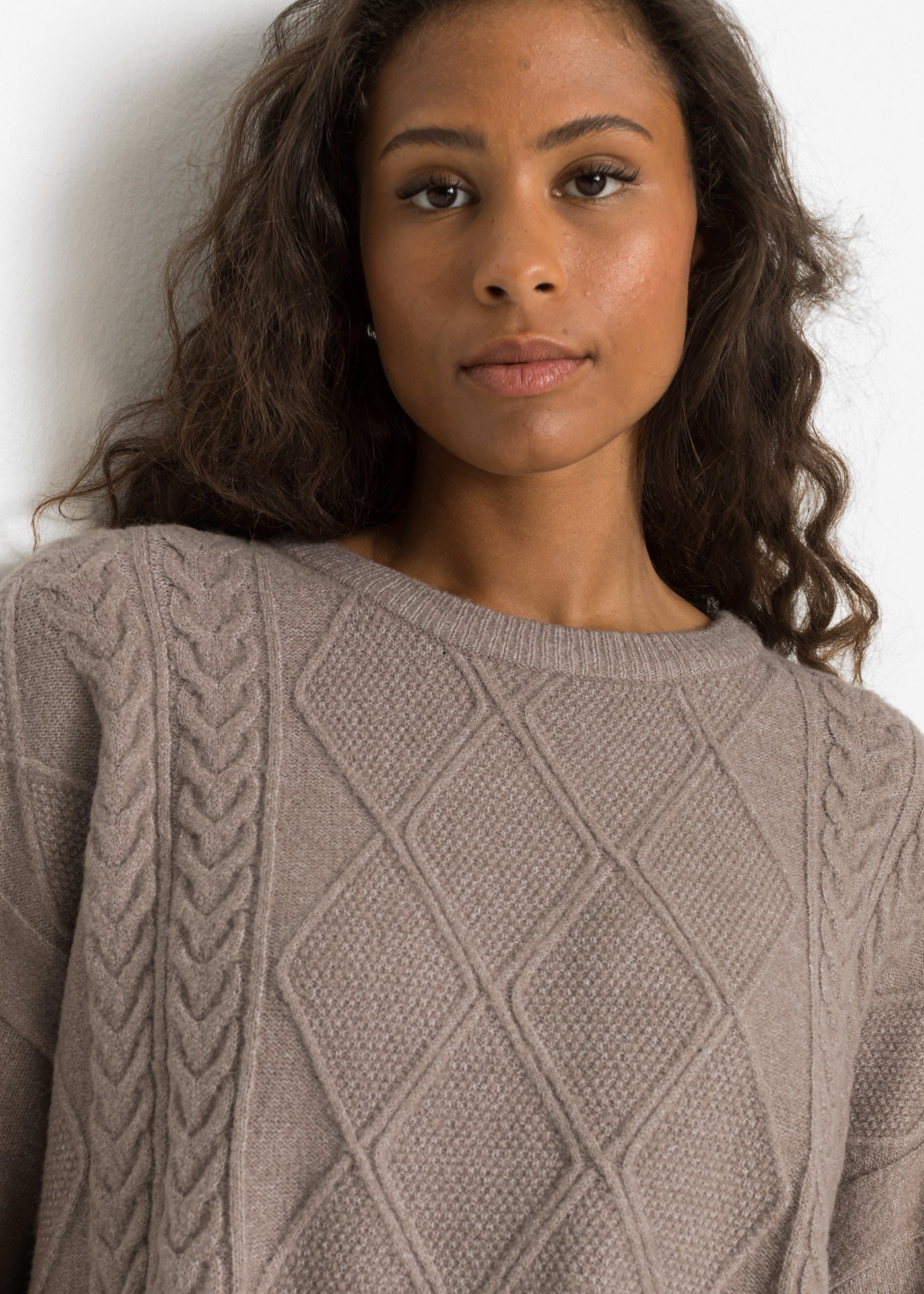 bonprix Strickpullover mit tollem Zopfmuster, lässige Oversized Passform, Melange-Optik