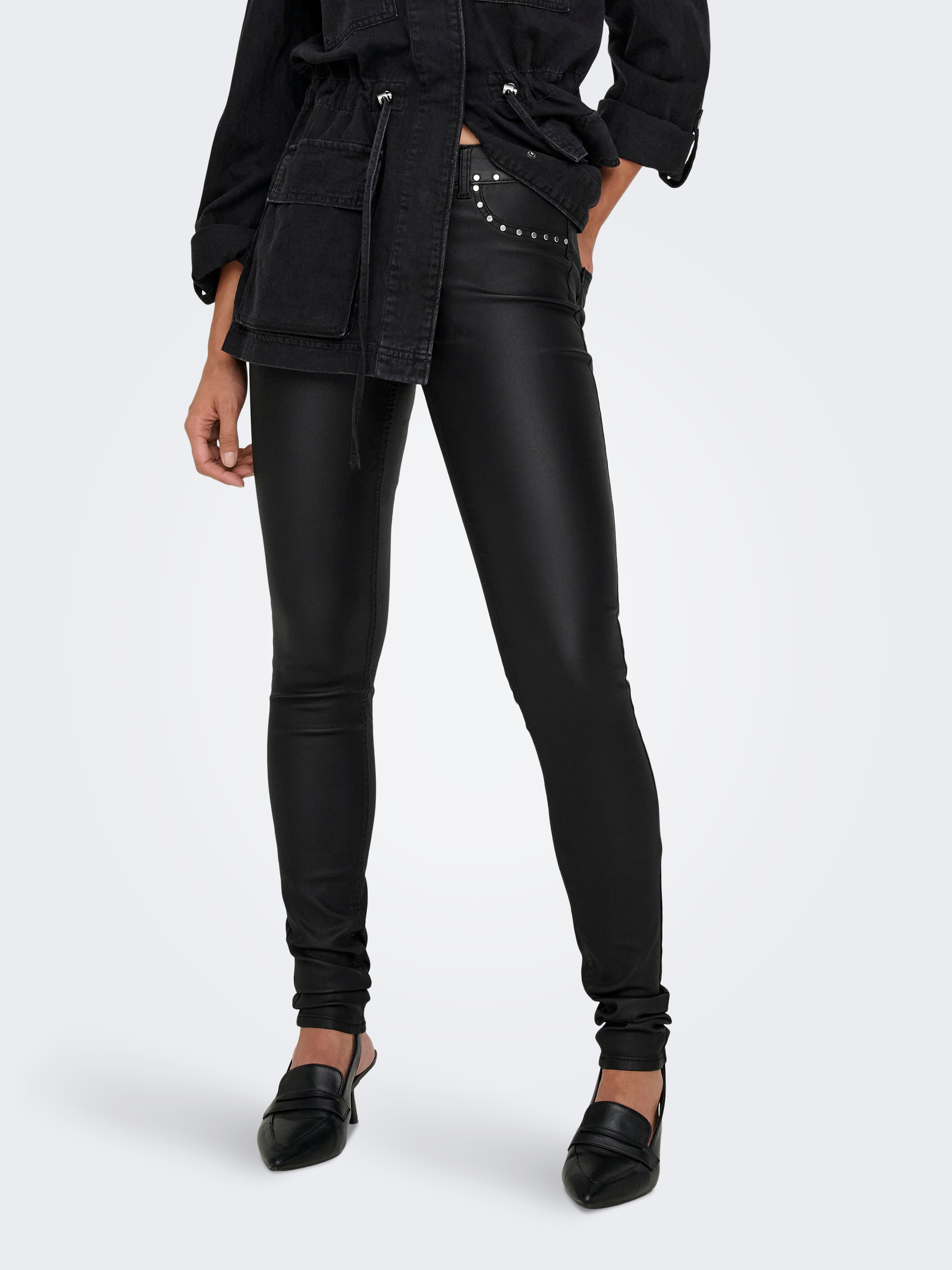 ONLY Lederimitathose "ONLBLUSH-ROCK LIFE MW STUD COATED SK PNT", Mit Nieten günstig online kaufen