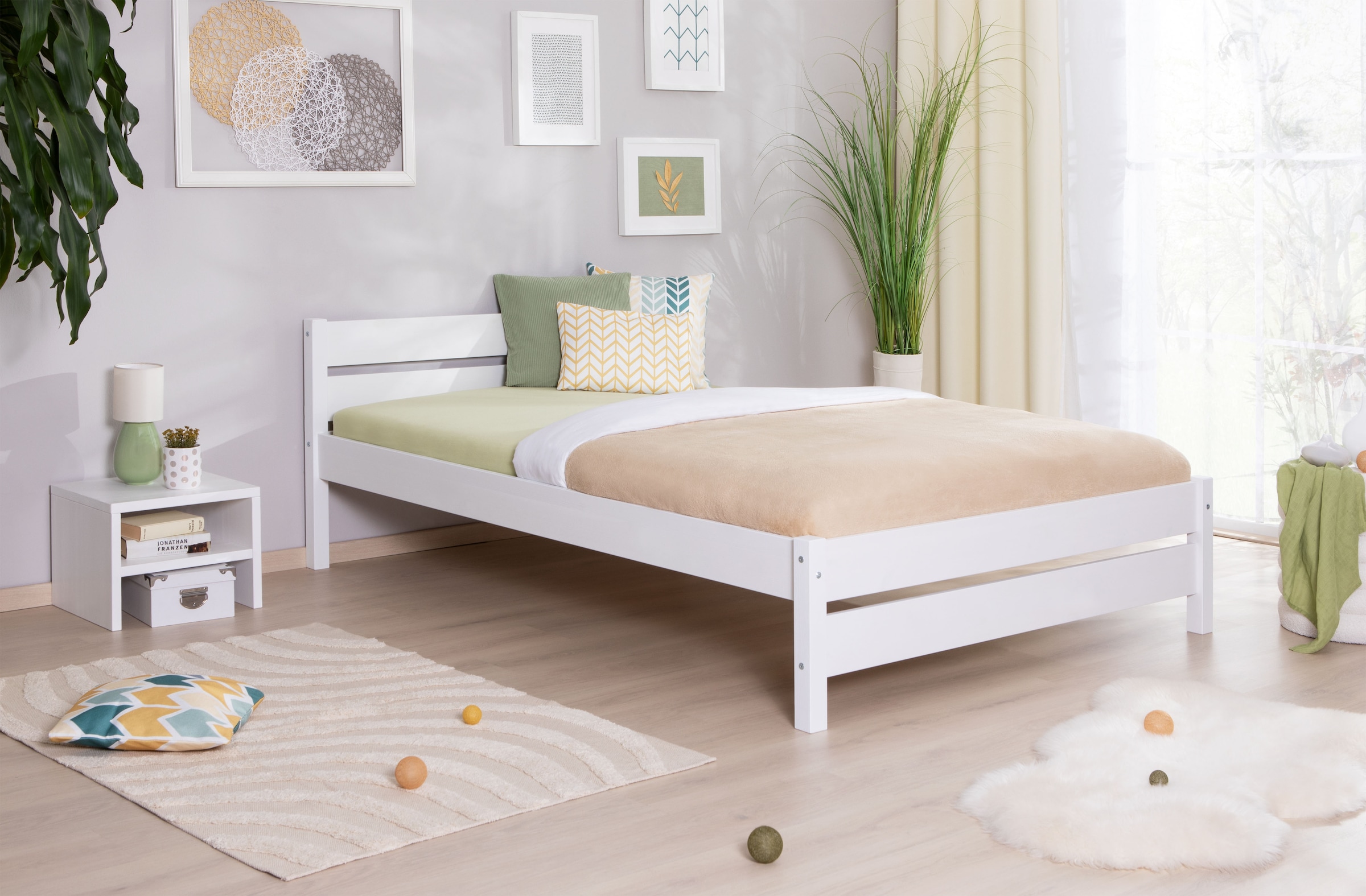 Ticaa Massivholzbett »Bora«, ideal fürs Kinder- und Jugendzimmer, inklusive Rollrost