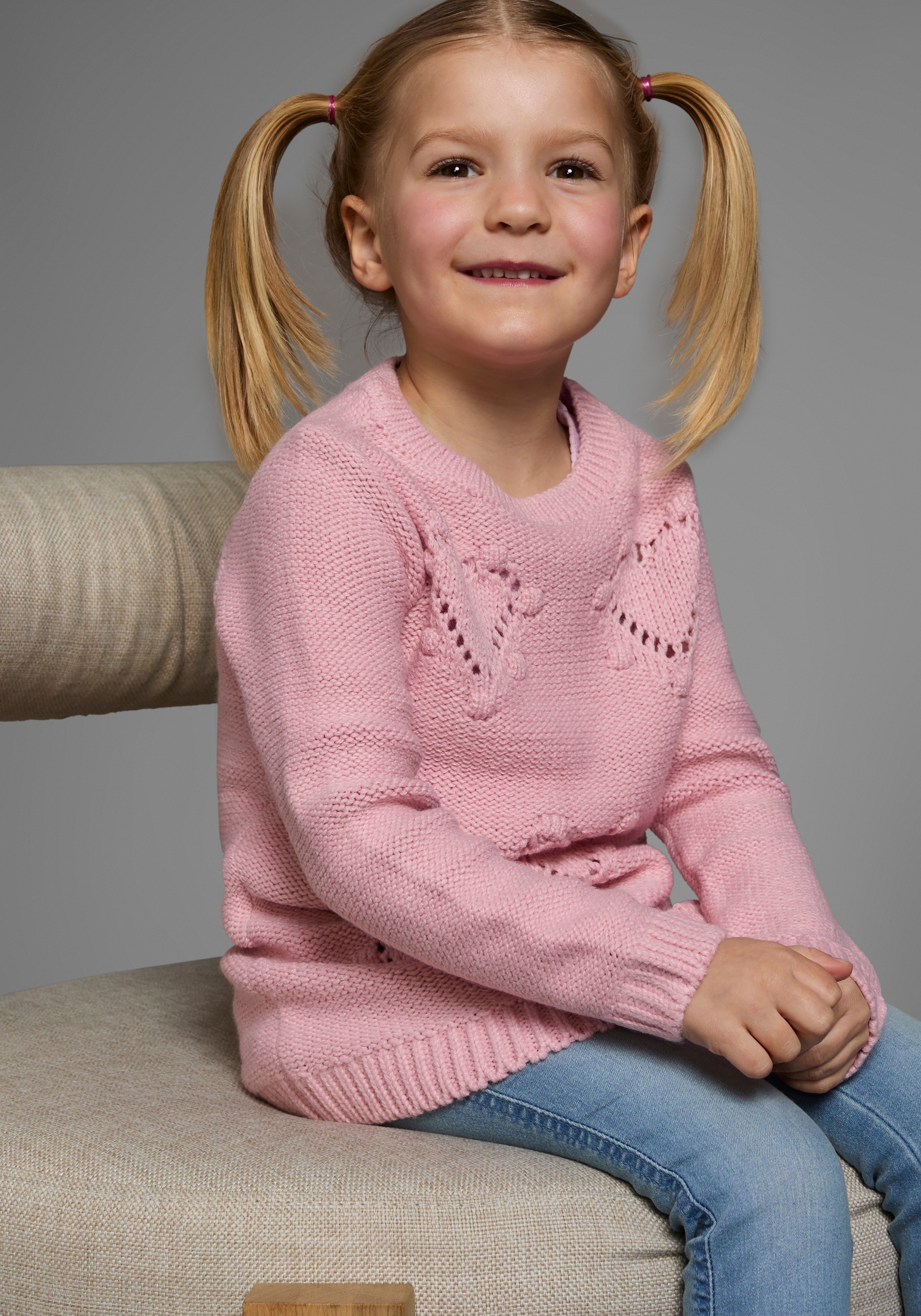 Thumbnail - KIDSWORLD Strickpullover ", Longpullover mit Herz-Muster für kleine Mädchen" mit niedlichen Herzen