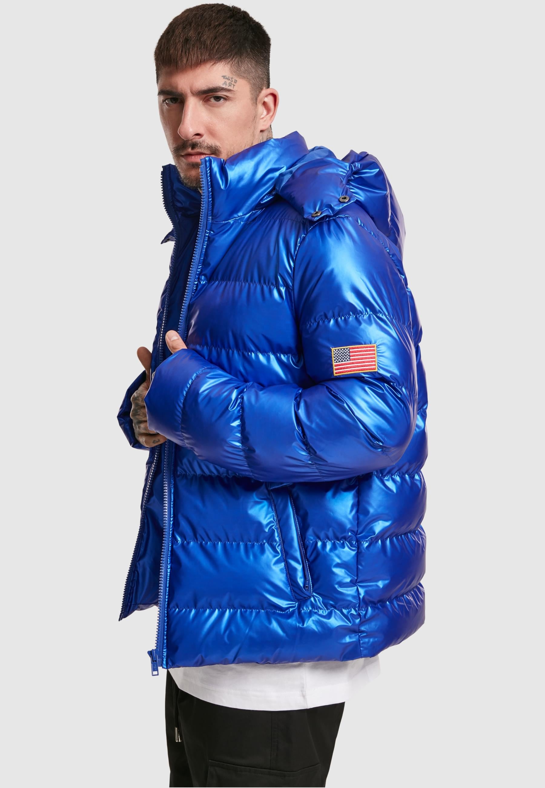 MisterTee Winterjacke »MisterTee Herren NASA Insignia Metallic Puffer Jacket«, (1 St.), ohne Kapuze