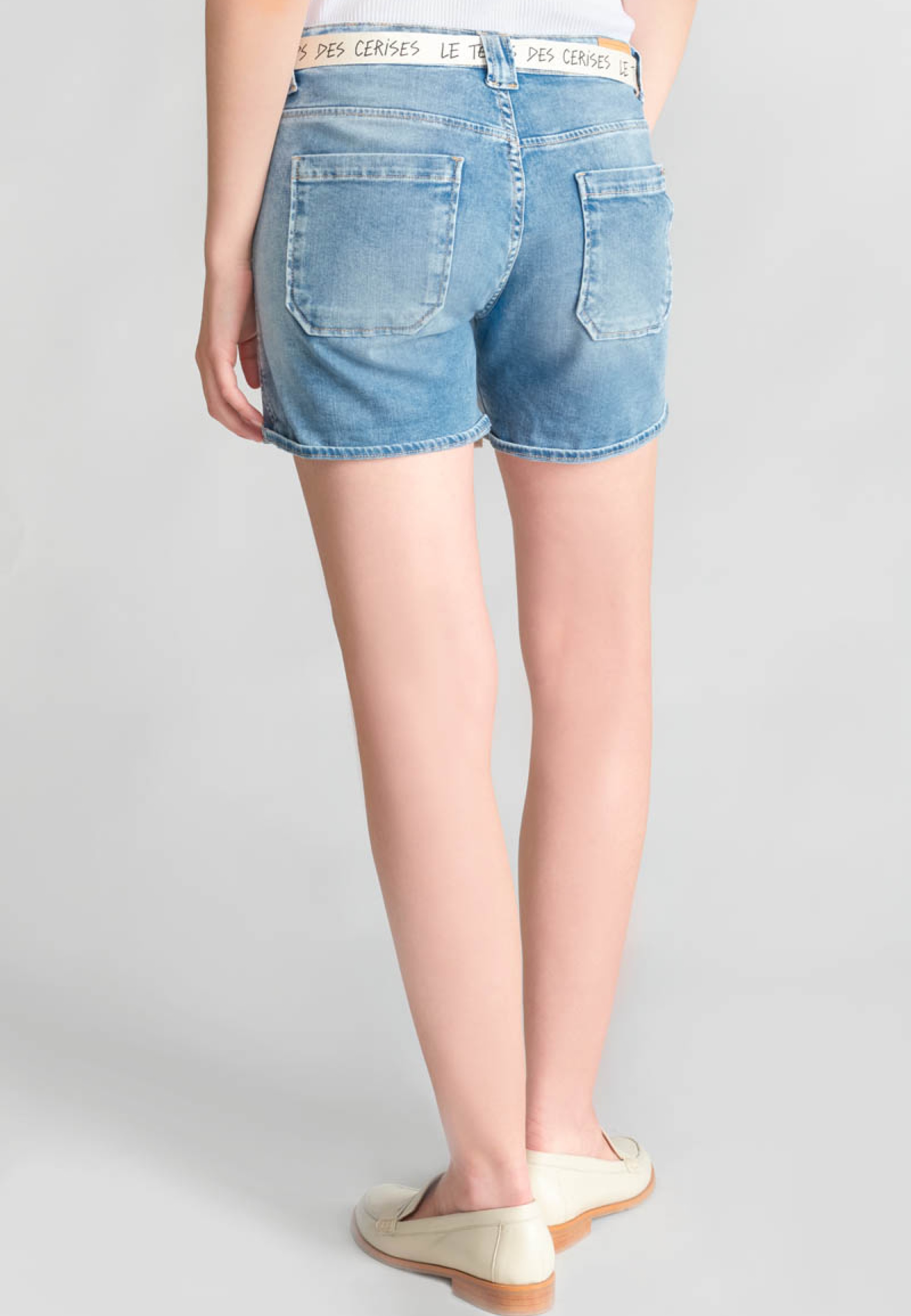 Le Temps Des Cerises Shorts »BLOOM«, mit stylischem Bindegürtel