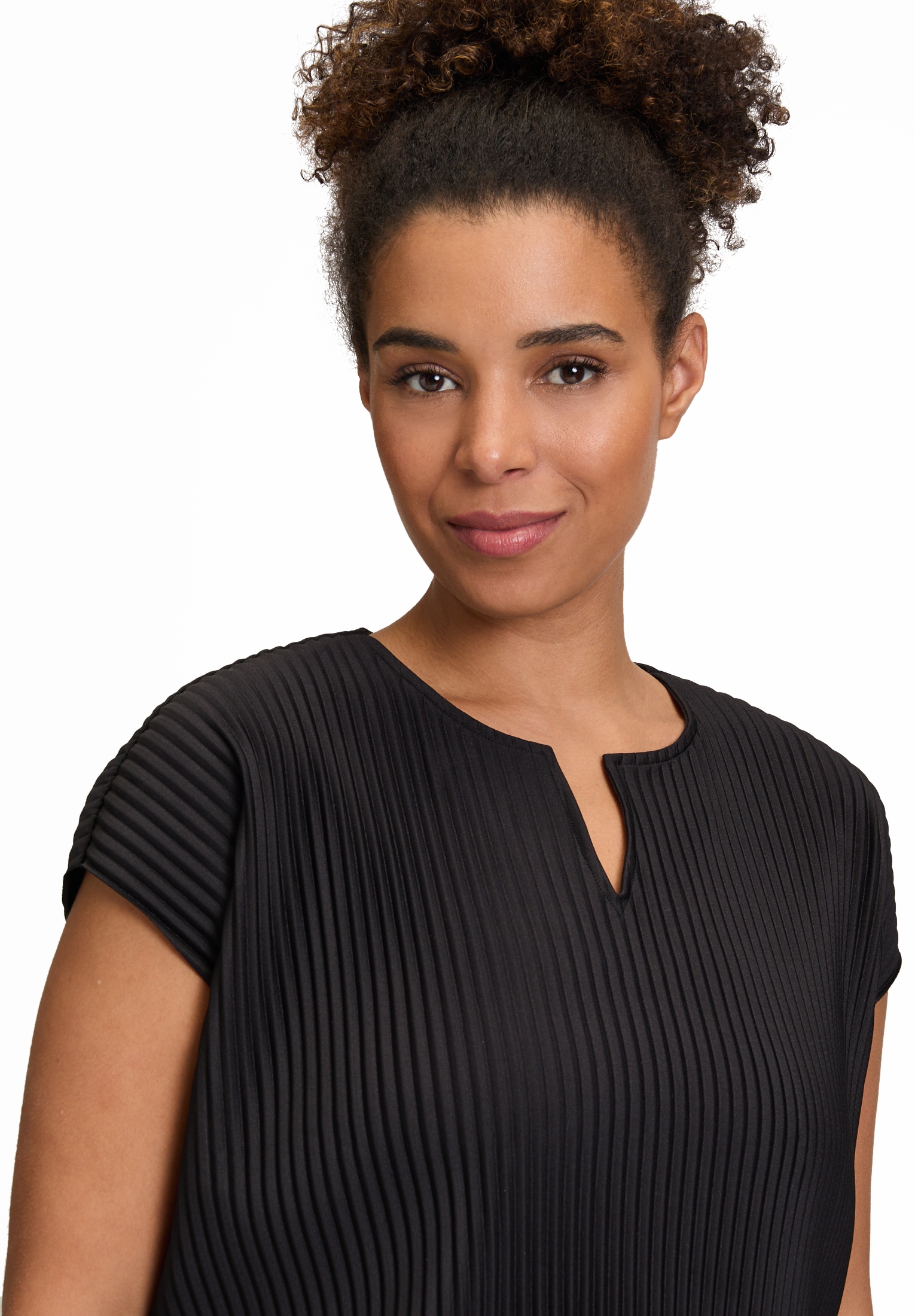 Betty&Co Kurzarmshirt »Betty & Co Damen Kurzarm-Shirt mit Plissee«, (1 tlg.), Plissee