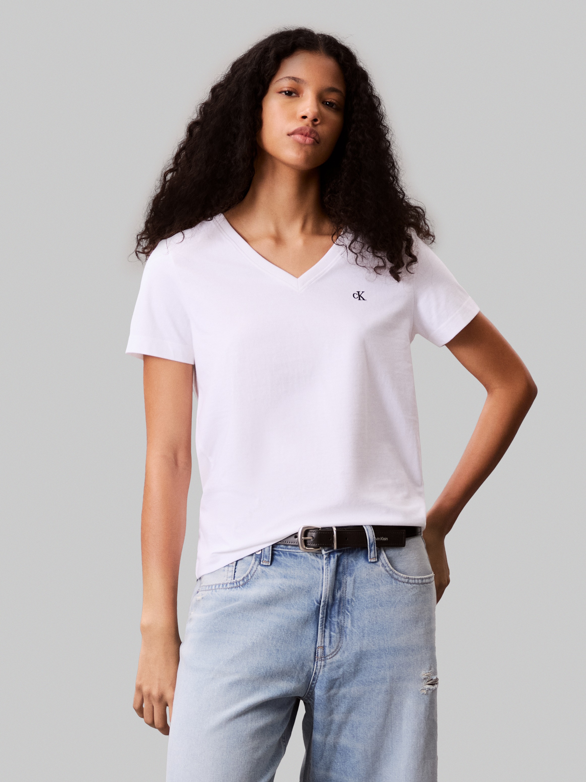 Calvin Klein Jeans T-Shirt "Archive Jersey Vnk Tee EU", Mit V-Ausschnitt günstig online kaufen