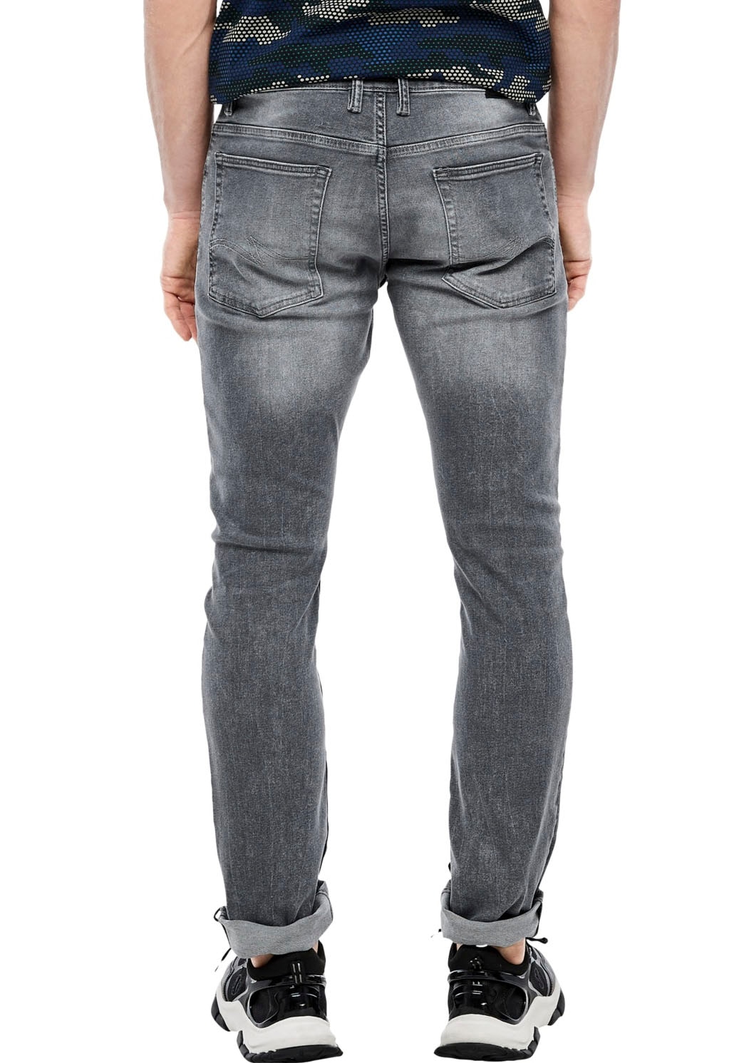 QS 5-Pocket-Jeans, mit leichten Abriebeffekten