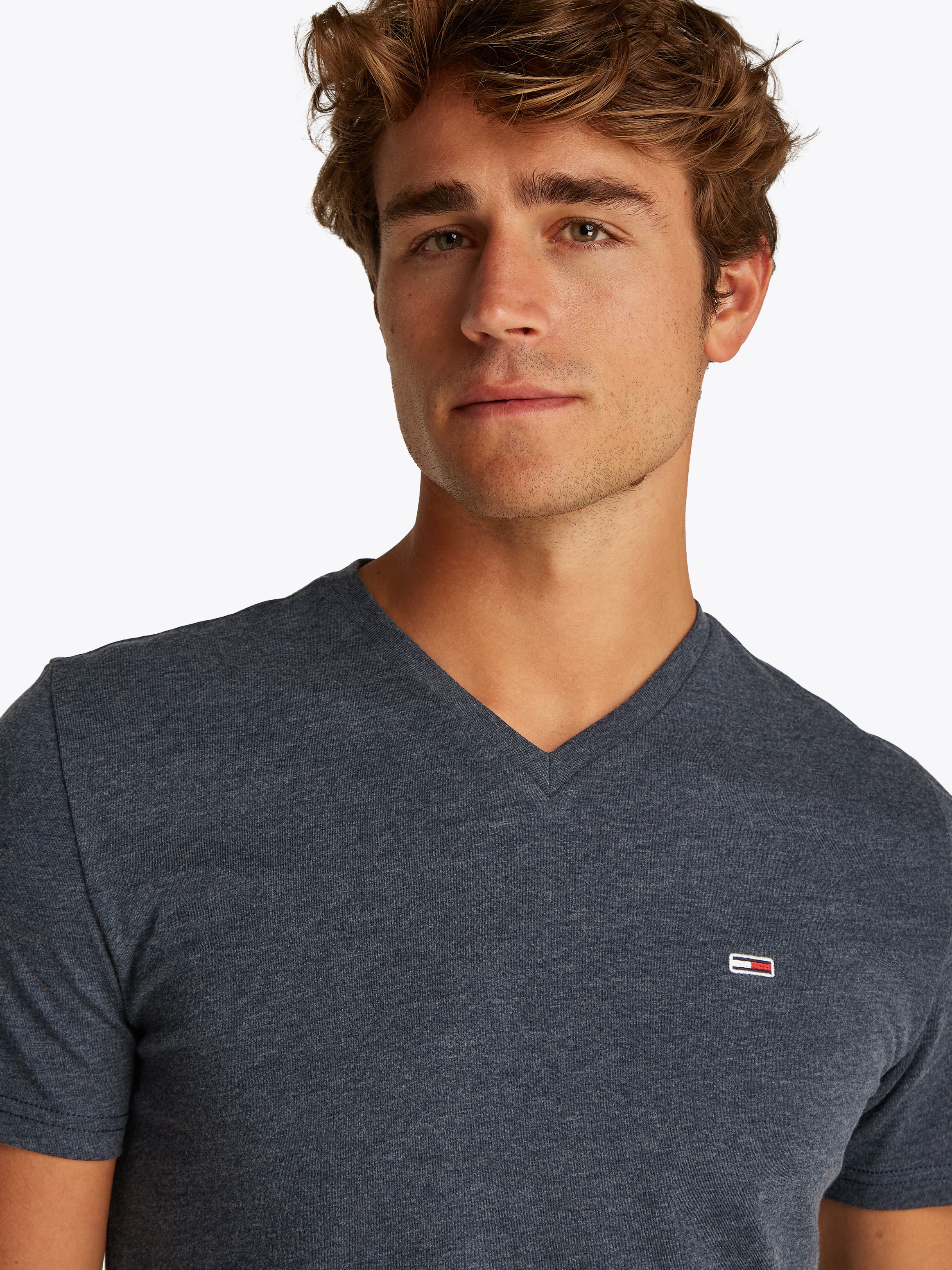 Tommy Jeans T-Shirt »TJM XSLIM JASPE VNECK TEE EXT«, in Melange-Optik