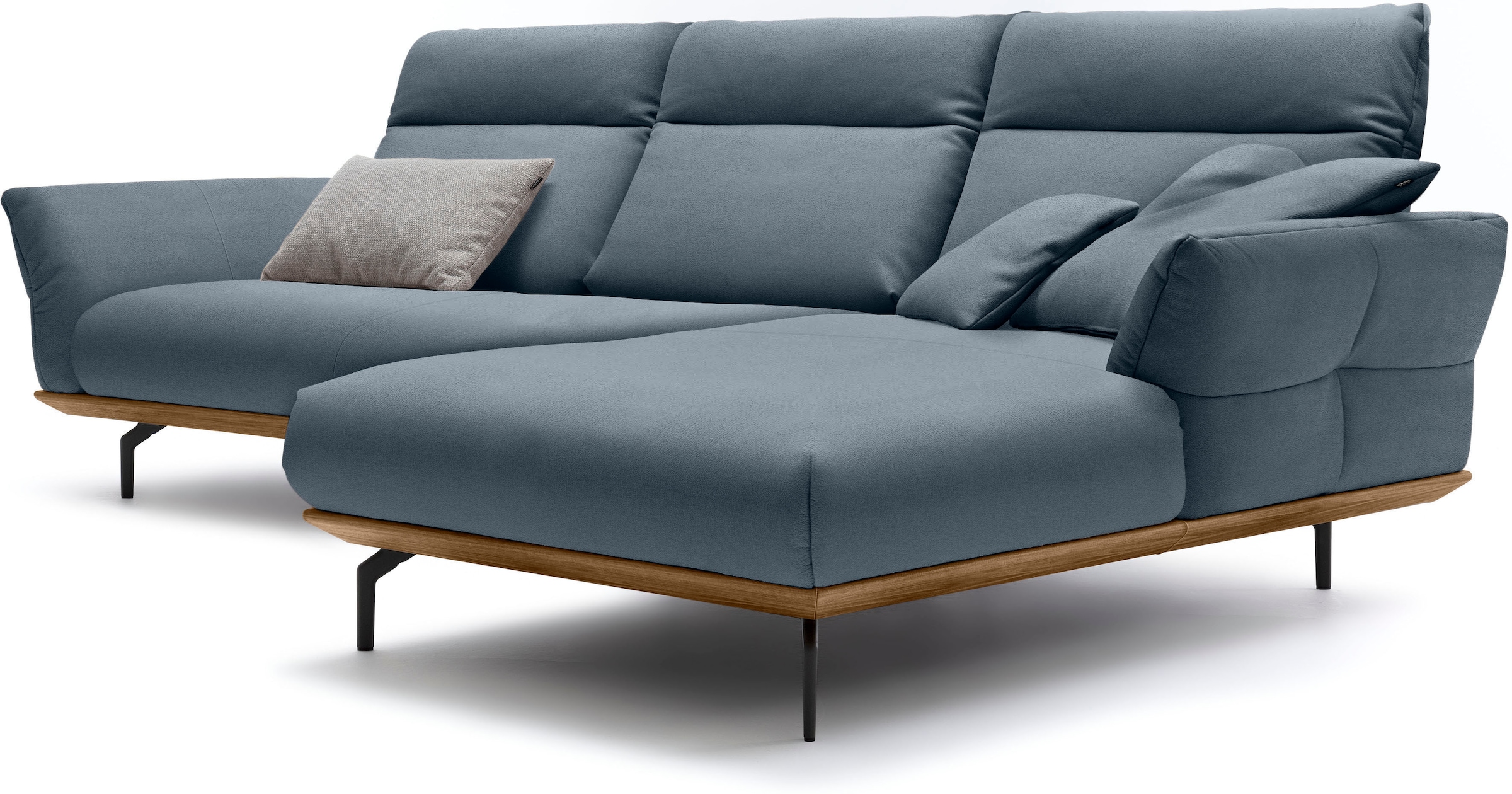 Creation BY ROLF BENZ Ecksofa »CR.460«, Sockel in Nussbaum, Winkelfüße in Umbragrau, Breite 318 cm