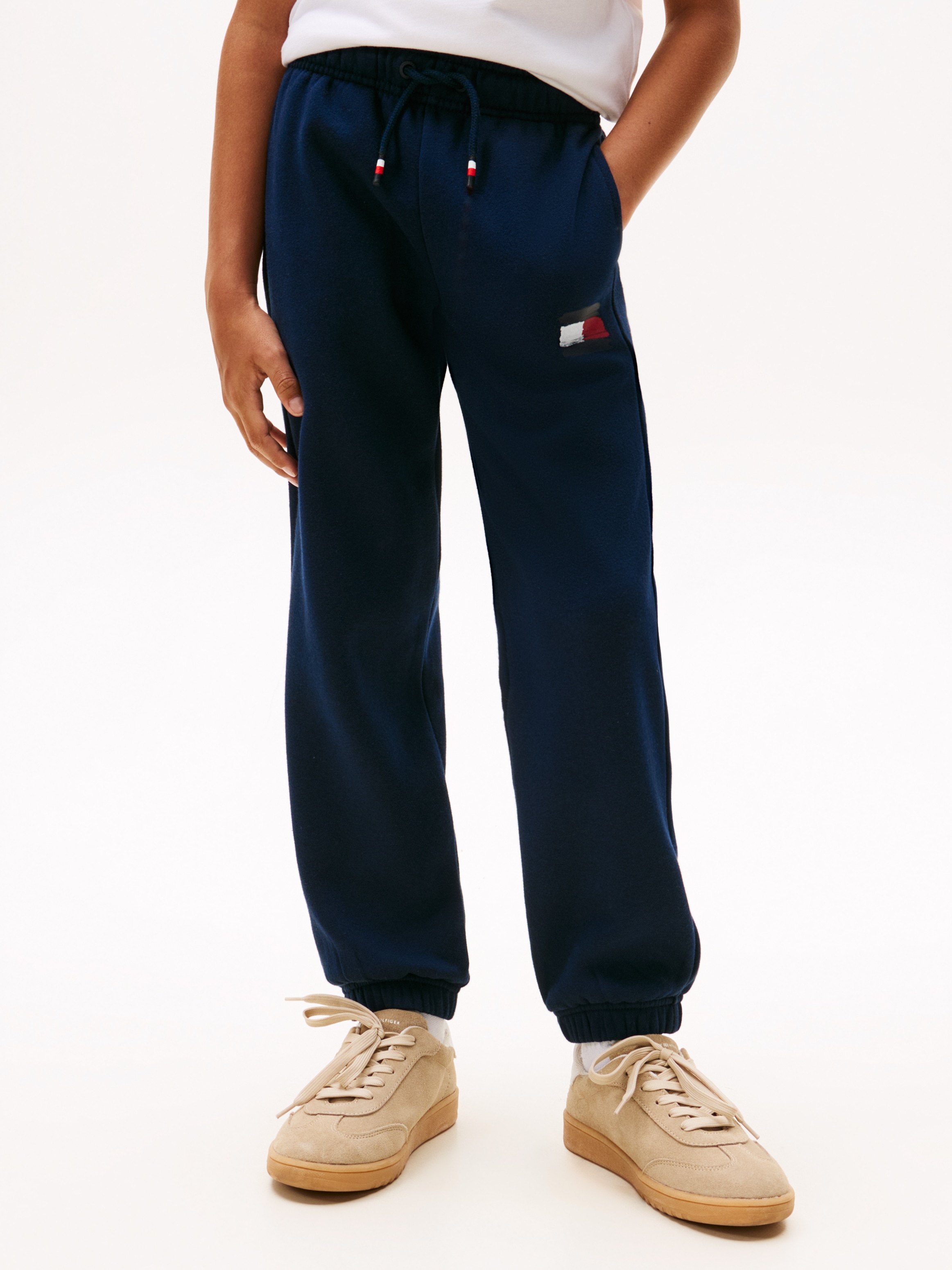 TOMMY HILFIGER Jungen Sweatpants "FLAG SWEATPANTS"schwarz night navy, Gr. 12, unifarben, Sweatware, Obermaterial: 80% Baumwolle, 20% Polyester,