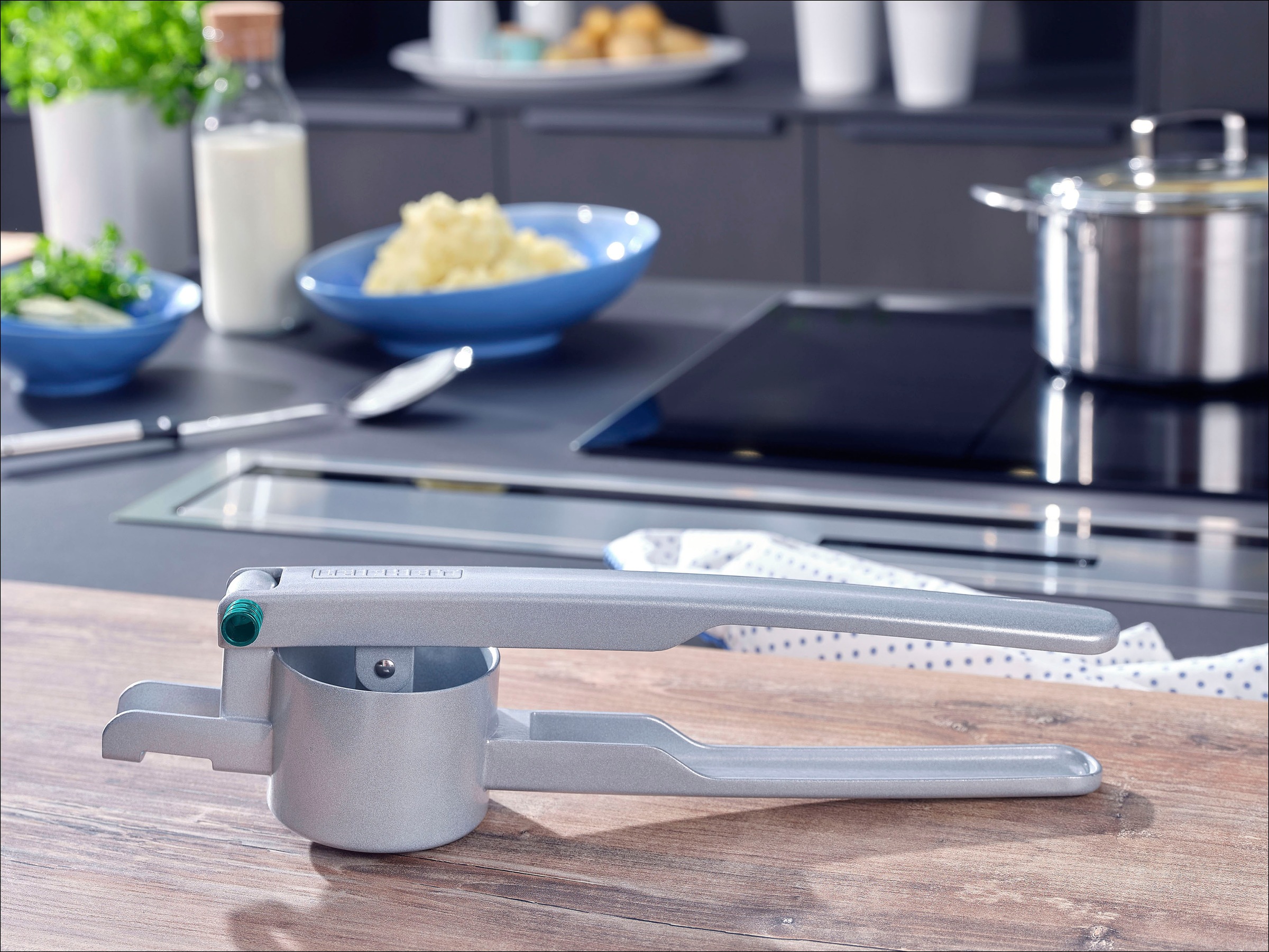 Leifheit Kartoffelpresse "3242" für Kartoffel, Spätzle usw. günstig online kaufen
