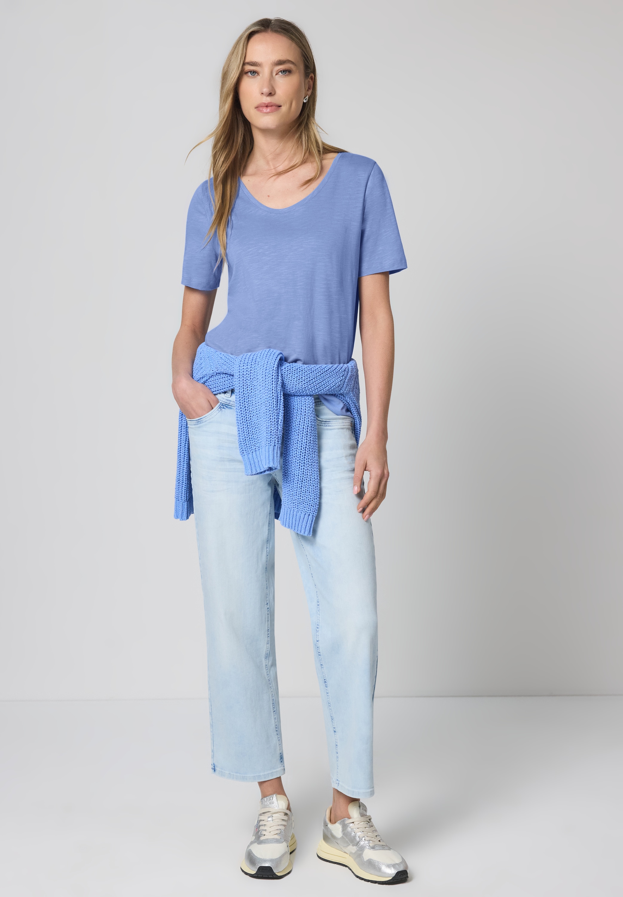 STREET ONE T-Shirt mit abgerundetem V-Ausschnitt