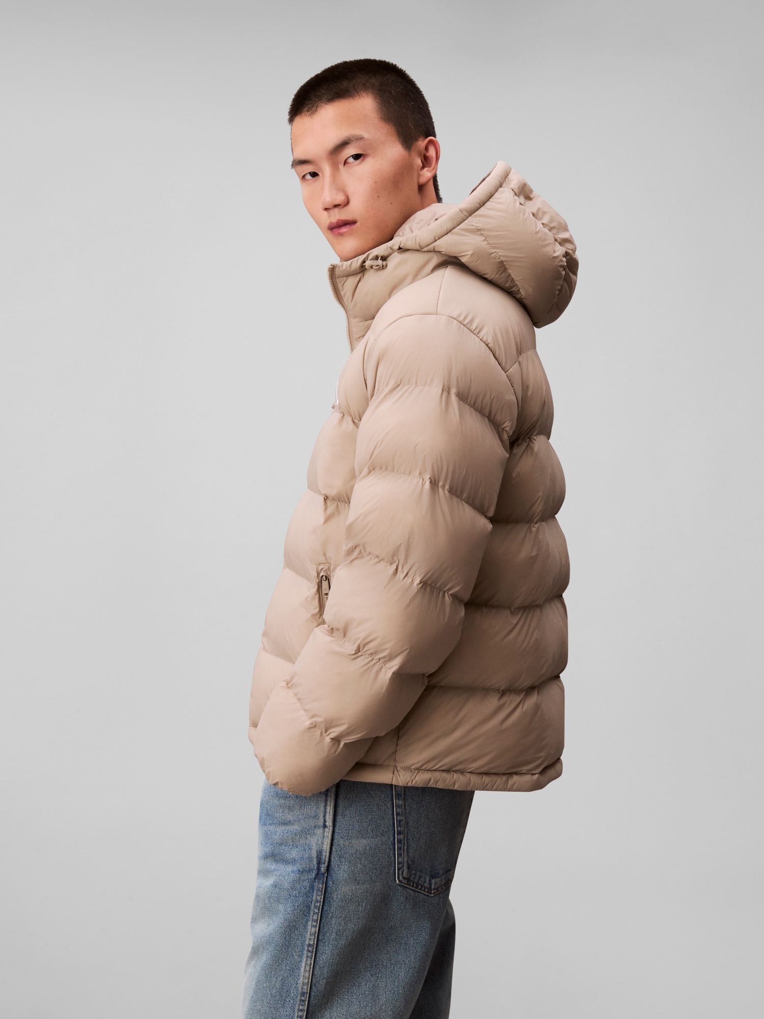 Calvin Klein Jeans Steppjacke »LS NYLON MONOGRAM PUFFER JKT«, ohne Kapuze, Mit Rundhalsausschnitt, regular fit