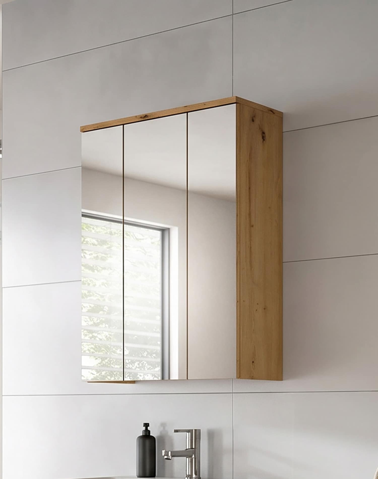 welltime Badezimmerspiegelschrank »LUCCA, Breite 60cm, 3 Spiegeltüren, 9 Fächer, 6 Fachböden«