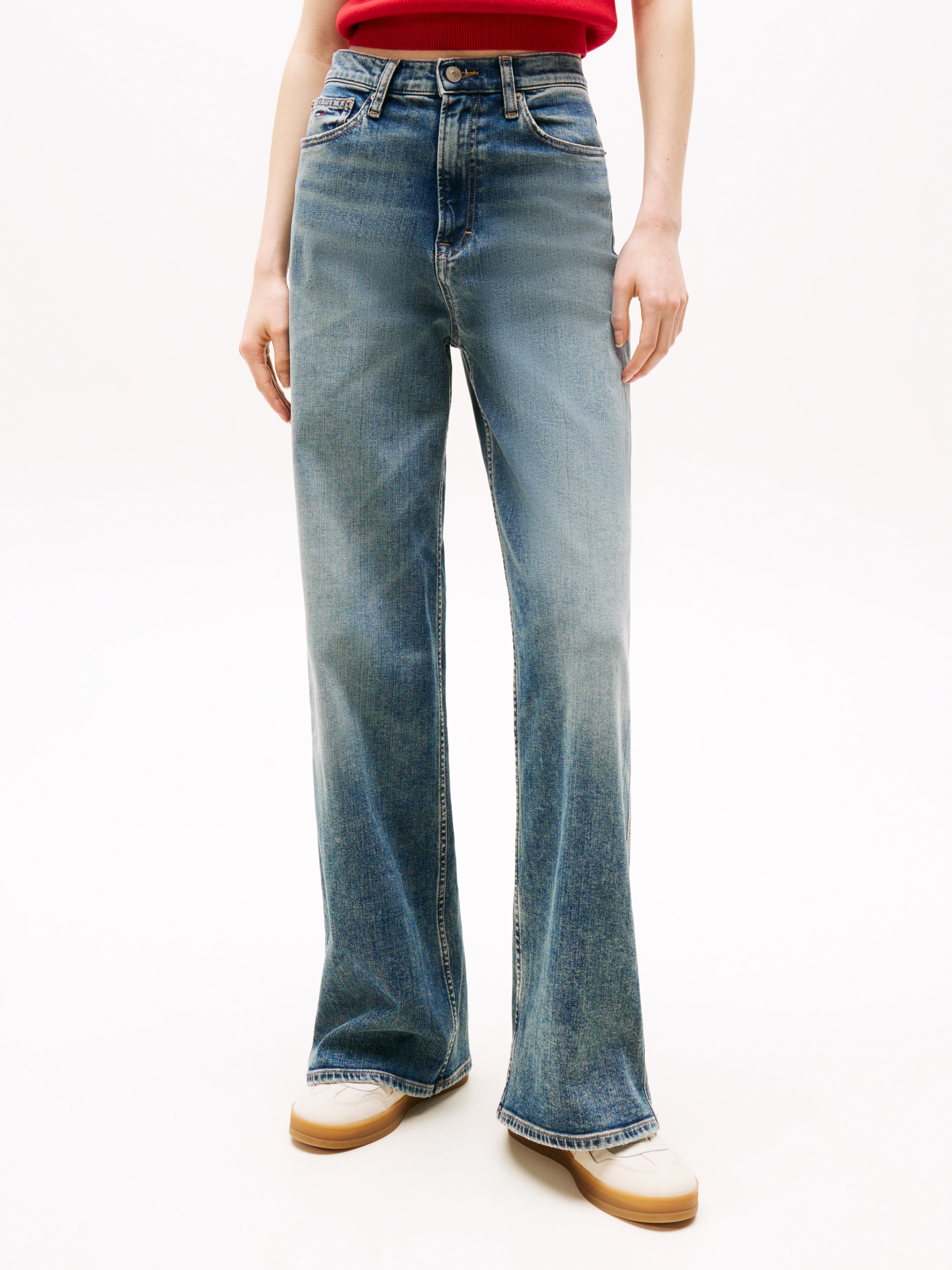 Tommy Jeans Weite Jeans "Claire High Rise", mit Logo-Badge günstig online kaufen