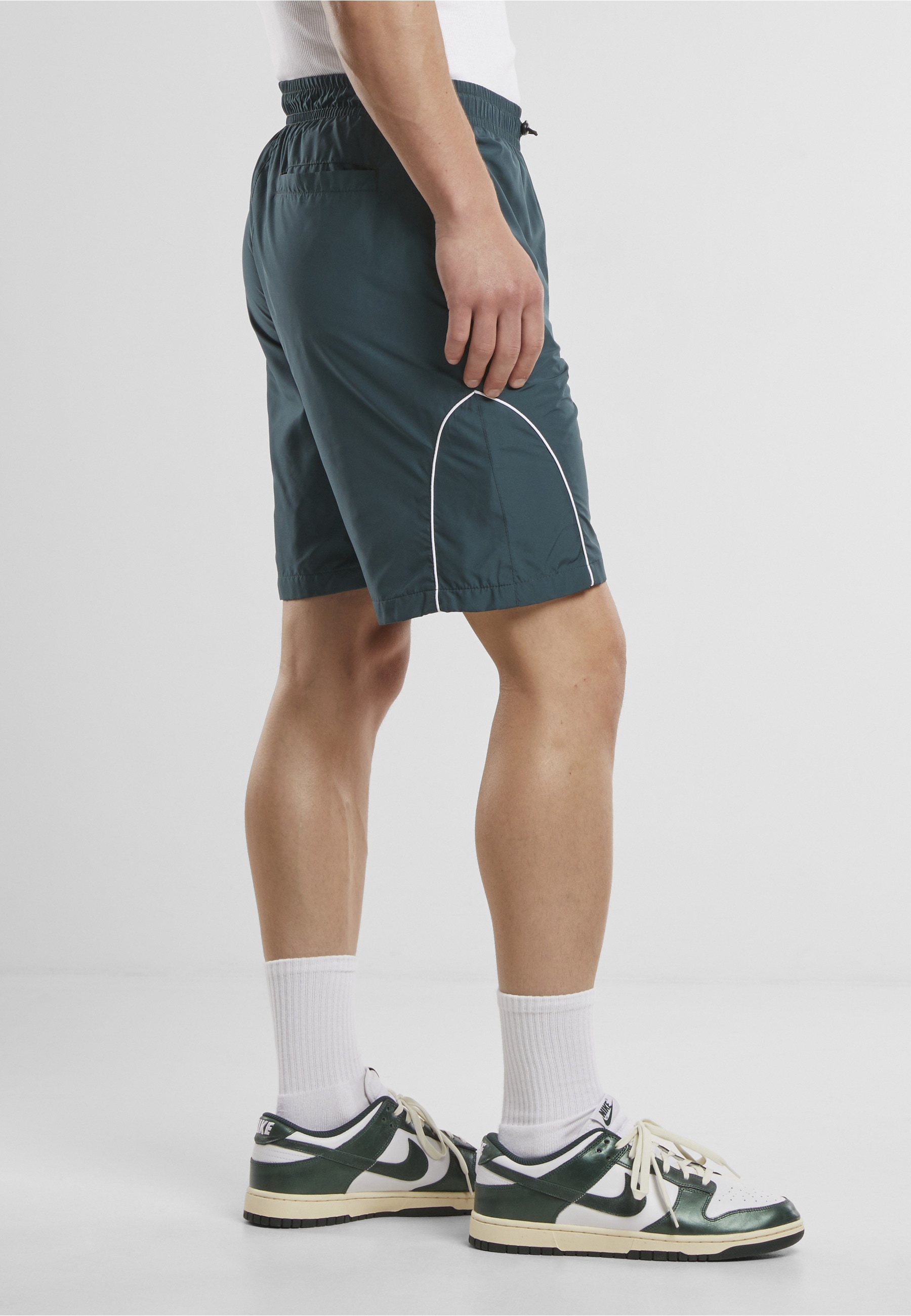 URBAN CLASSICS Shorts »Urban Classics Piped Panel Trackshorts«