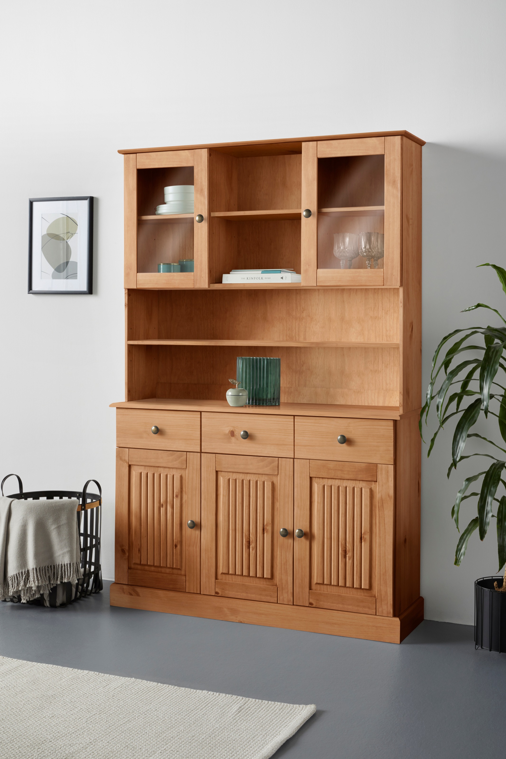OTTO home Buffet "Liotta" mit 2 Schubkasten u. 6 verstellbare Einlegeböden, massives Kiefernholz