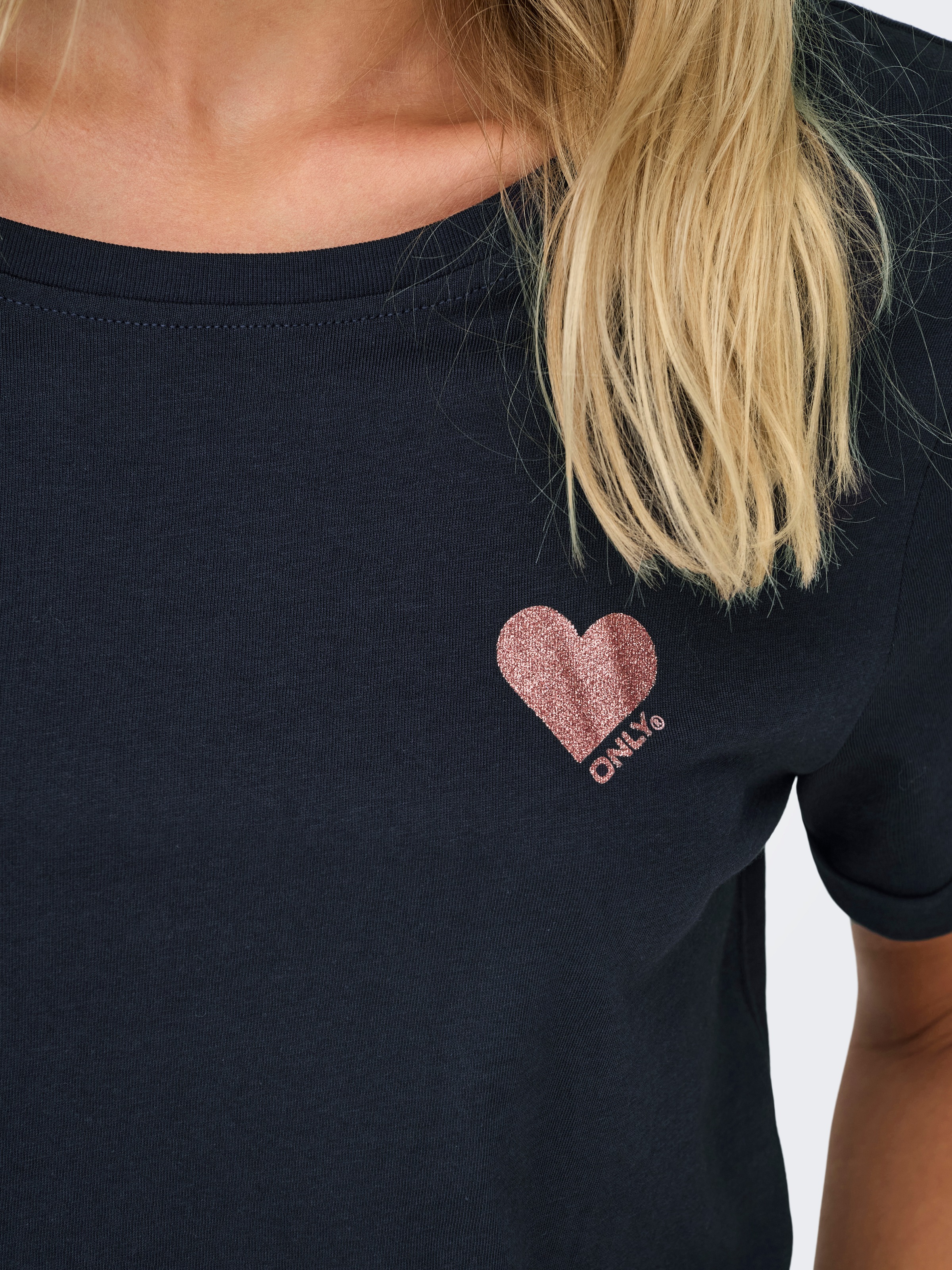 ONLY Kurzarmshirt »ONLKITA – T-Shirt mit Logo-Print und Rundhalsausschnitt«, regular fit, casual, Single Jersey, Baumwolle, Rundhals