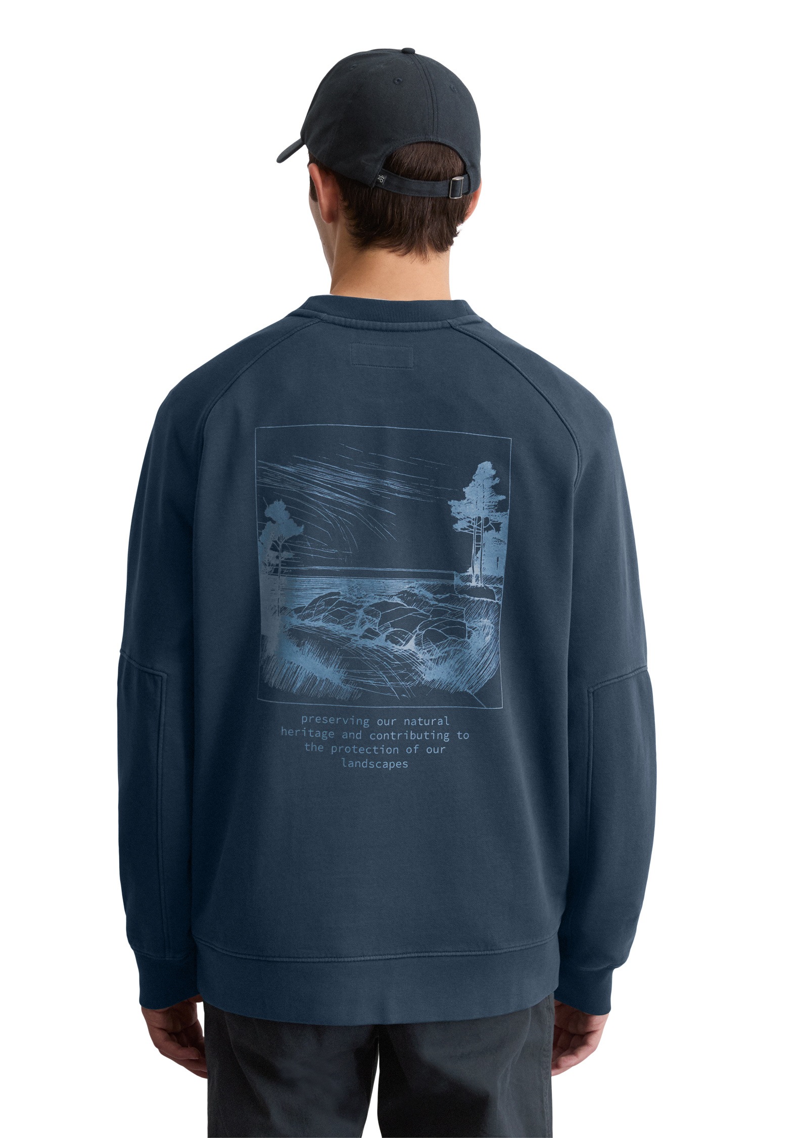 Marc O'Polo Sweatshirt »aus recycelter Baumwolle«