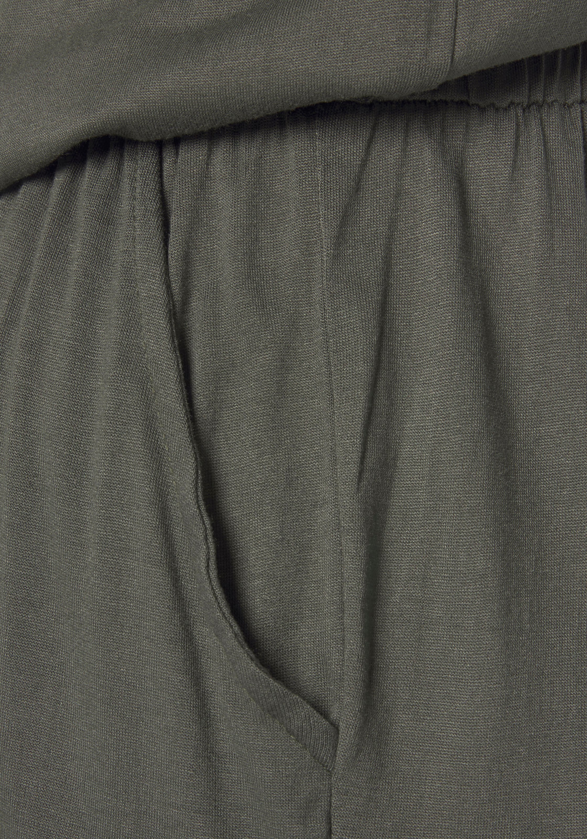 LASCANA Kurzoverall mit tiefem Rückenausschnitt