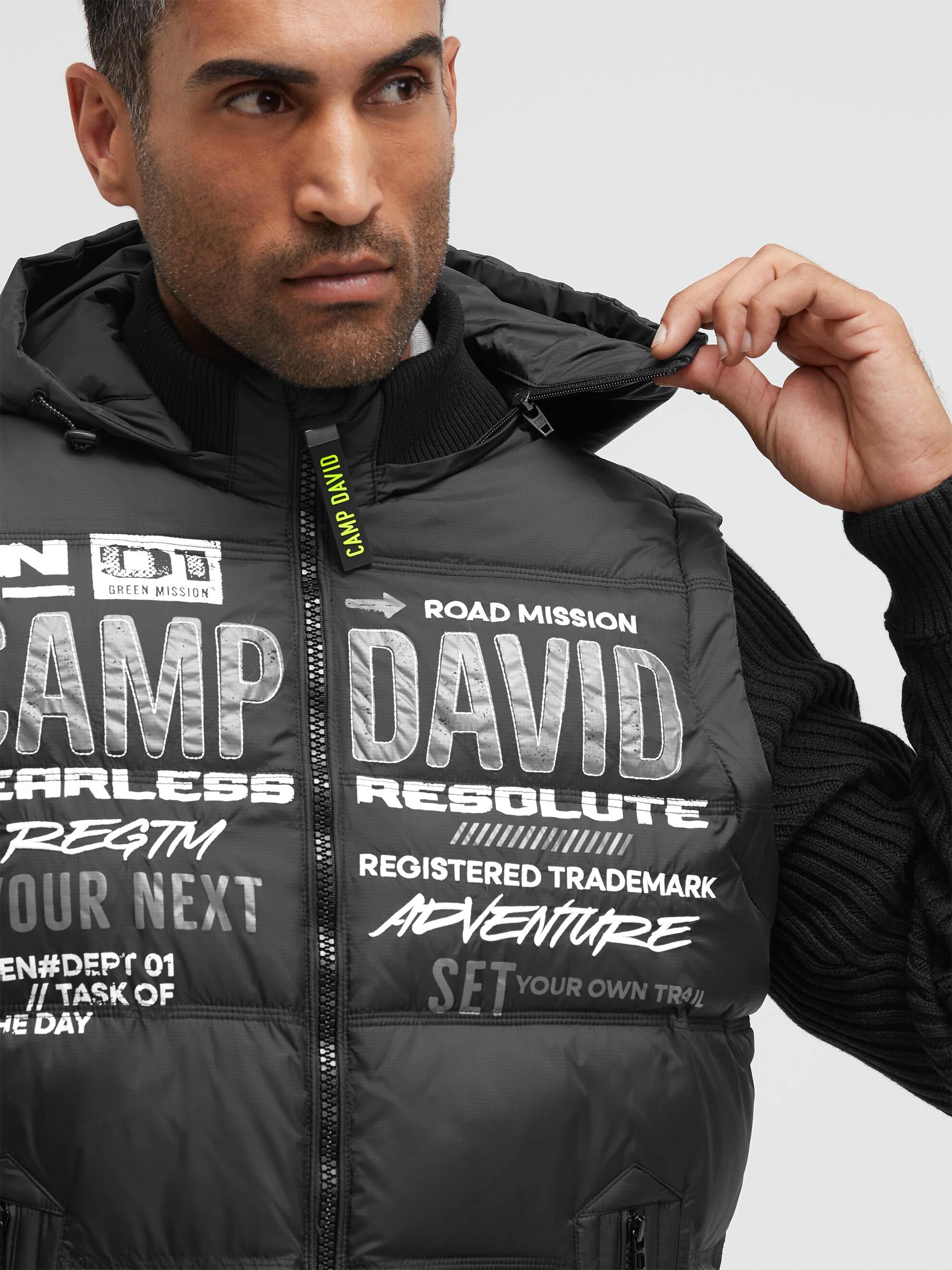 CAMP DAVID Winterjacke mit Kapuze mit abnehmbaren Ärmeln
