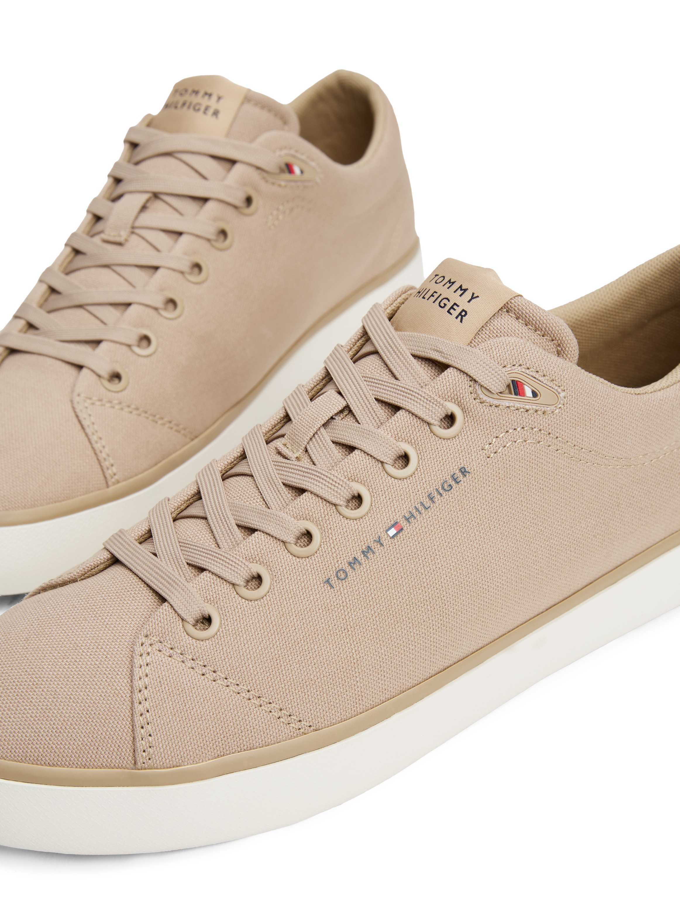Thumbnail - Tommy Hilfiger Sneaker "TH HI VULC LOW CORE CANVAS", Freizeitschuh, Halbschuh, Schnürer mit weich gepolstertem Schaftran...