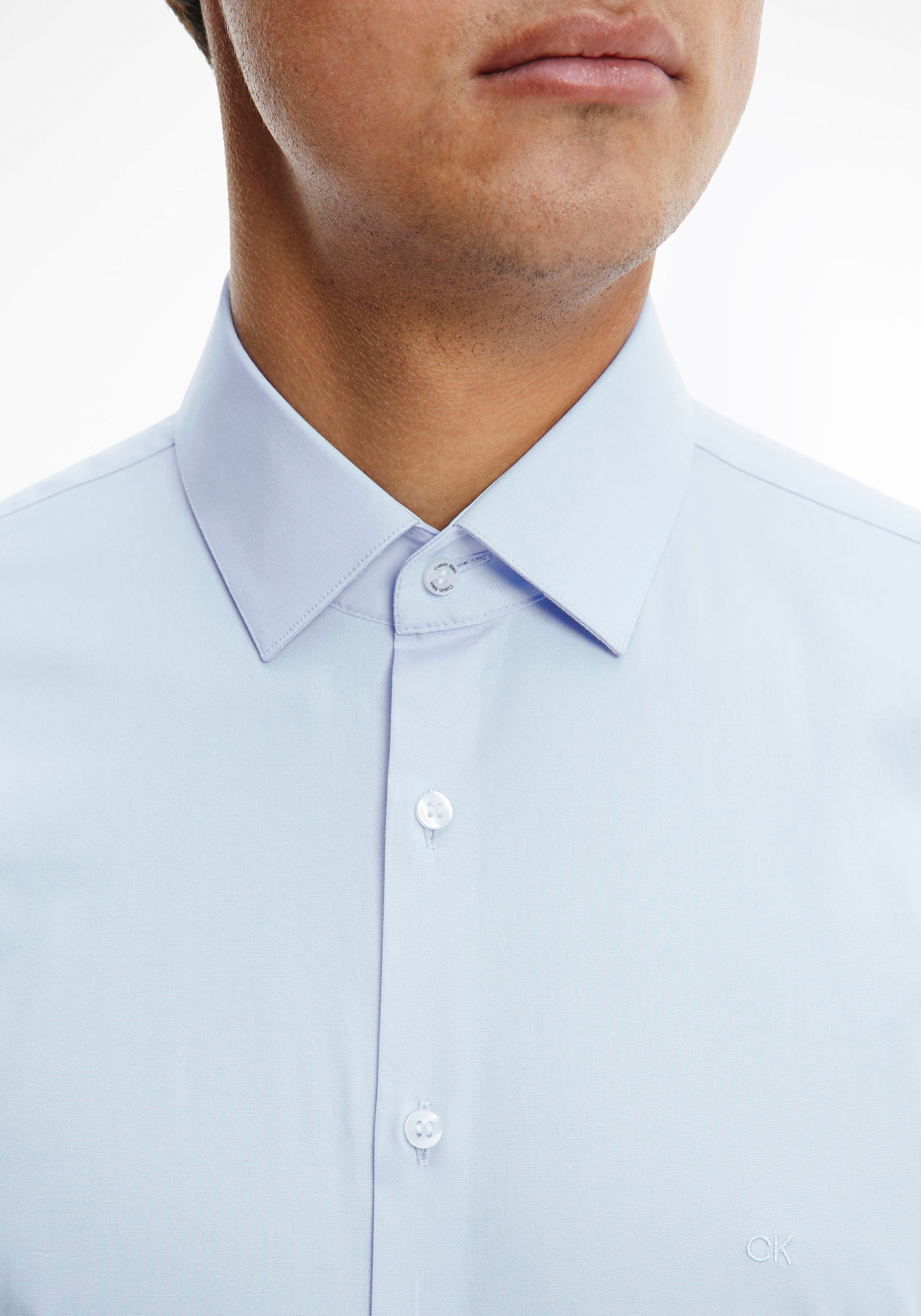 Thumbnail - Calvin Klein Businesshemd "POPLIN STRETCH SLIM SHIRT", mit Kentkragen, Logoprint auf Brusthöhe