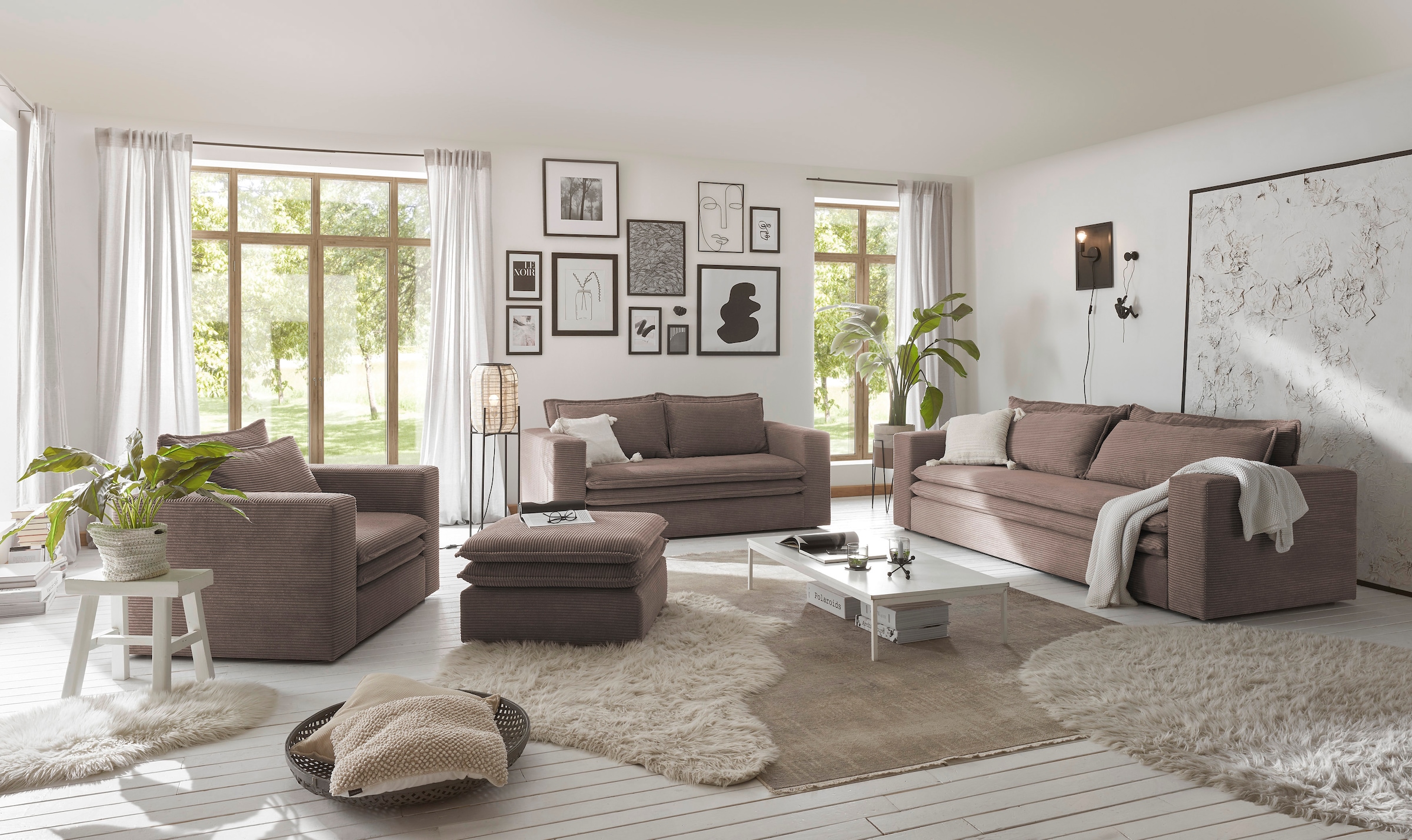 Places of Style 2-Sitzer »PIAGGE«, Hochwertiger Cord mit weicher Velours-Struktur
