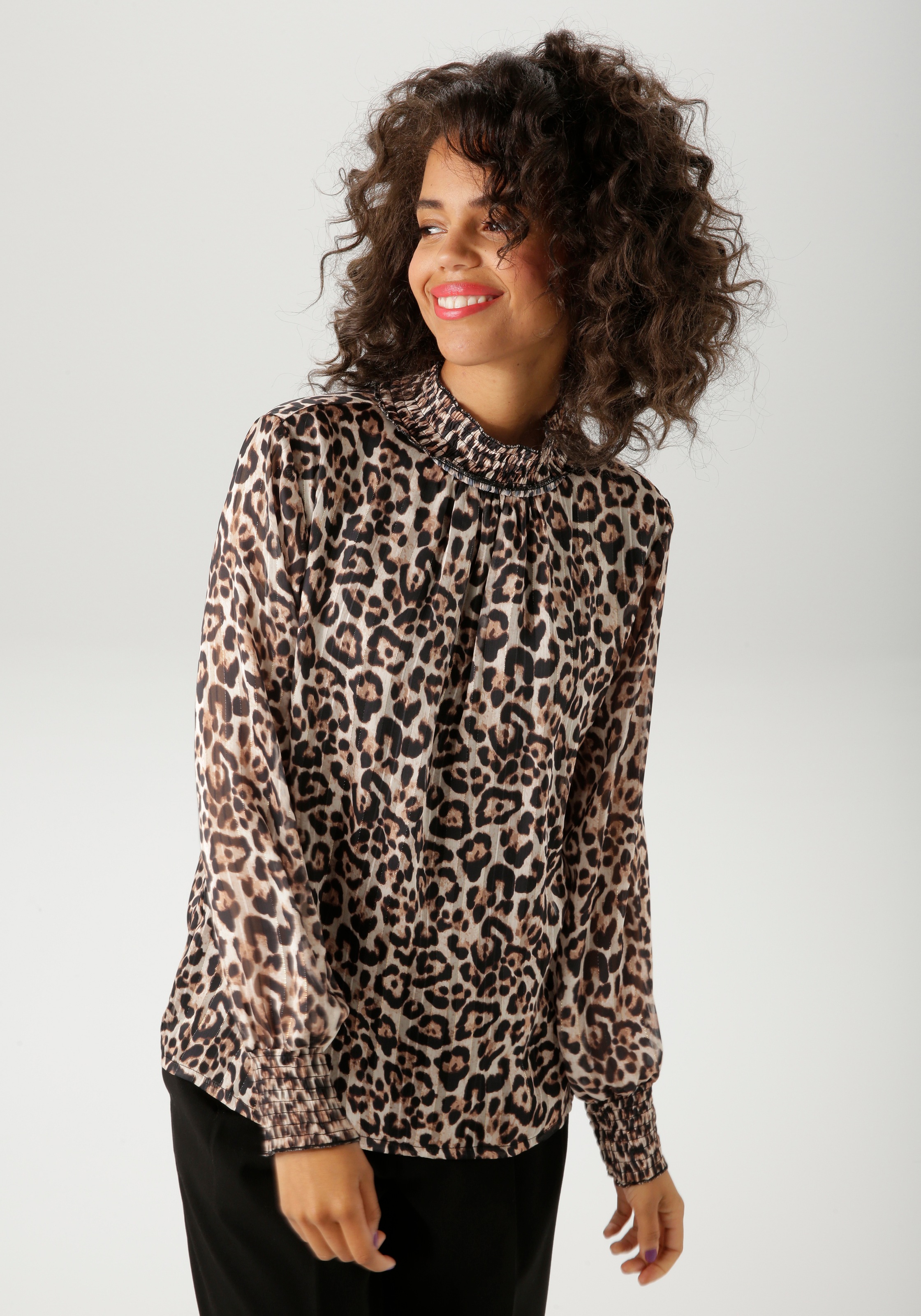 Aniston CASUAL Chiffonbluse im Leo-Druck mit goldfarbenen Glitzerstreifen günstig online kaufen
