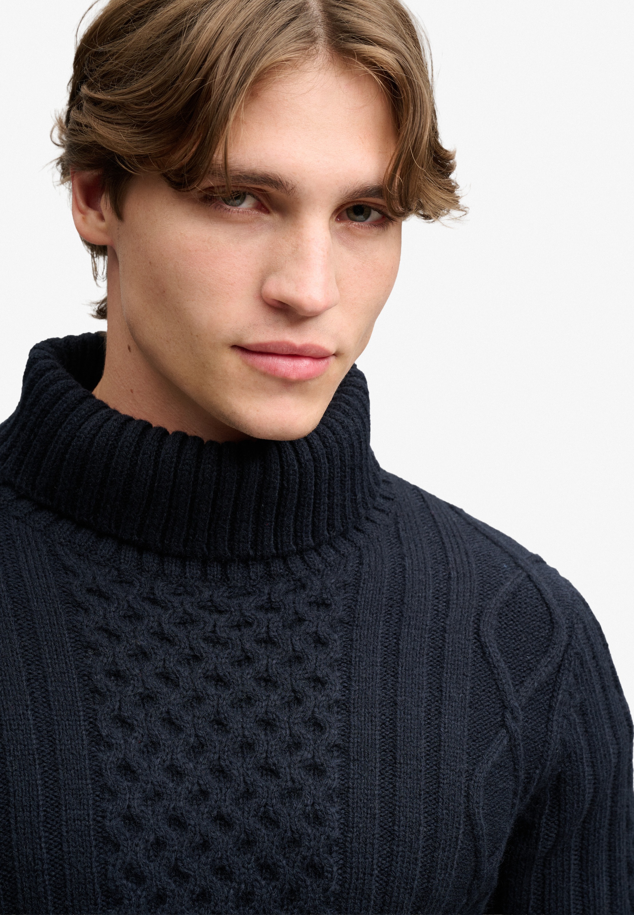 Superdry Rollkragenpullover »JACOB CABLE ROLL NECK JUMPER« Materialmix, relaxed fit