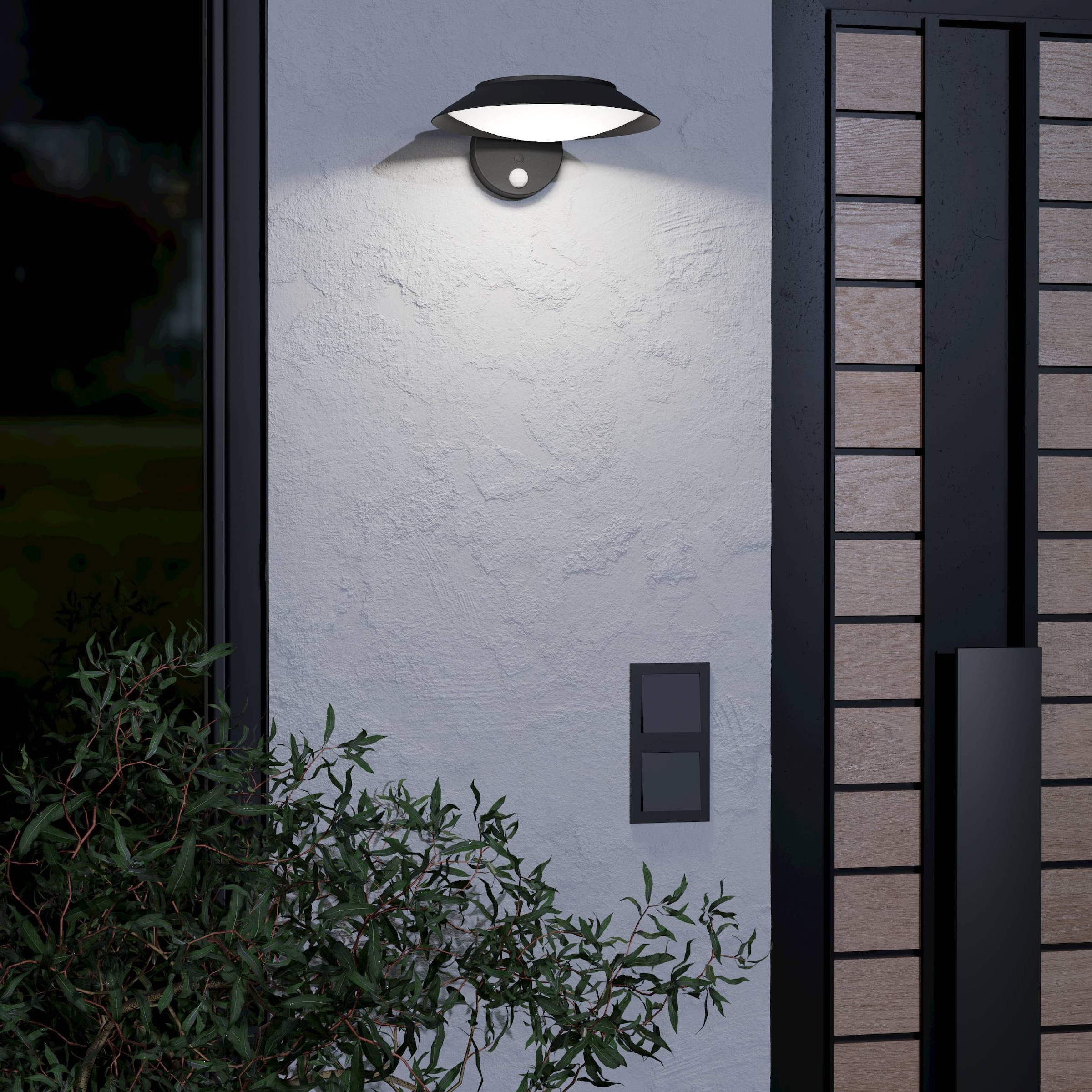 EGLO LED Solarleuchte »Cerrisi LED Wandlampe, Solarlampe,  Bewegungsmelder, Kunststoff, IP44« LED-Modul 1 Stk. Warmweiß