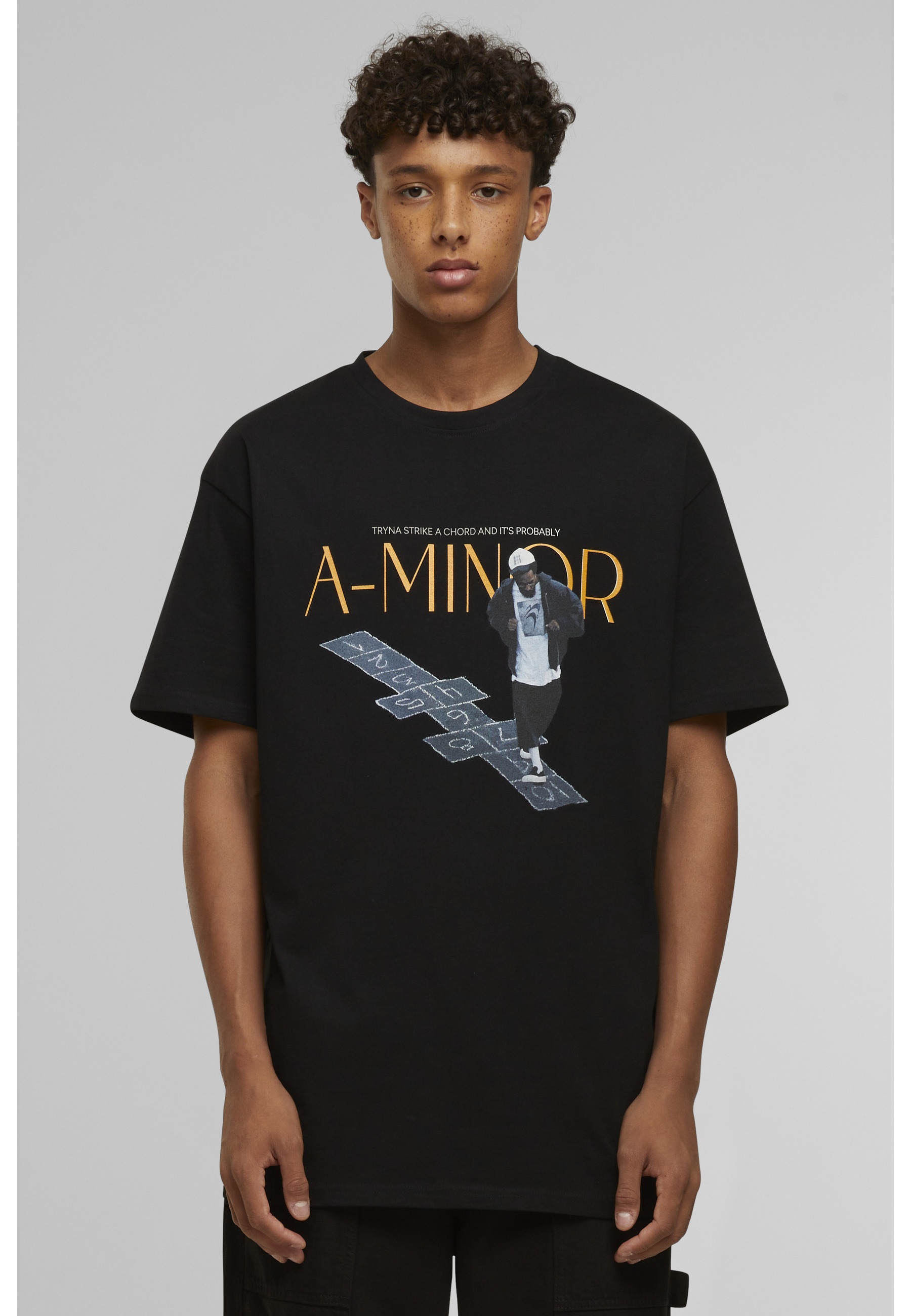Upscale by Mister Tee T-Shirt »Upscale by Mister Tee A-Minor Oversize Tee« 1 Stk.