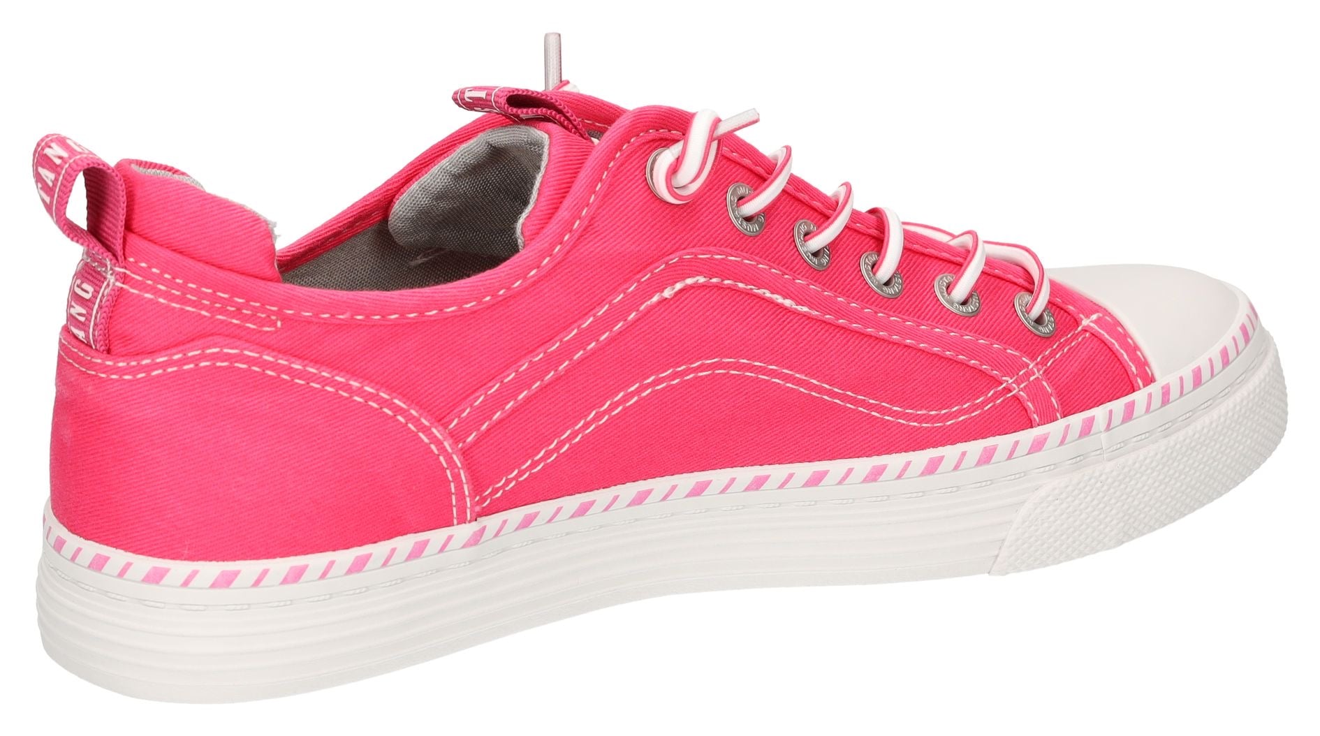 Mustang Shoes Slip-On Sneaker, Slipper, Schlupfschuh, Freizeitschuh mit farbiger Sohleneinfassung