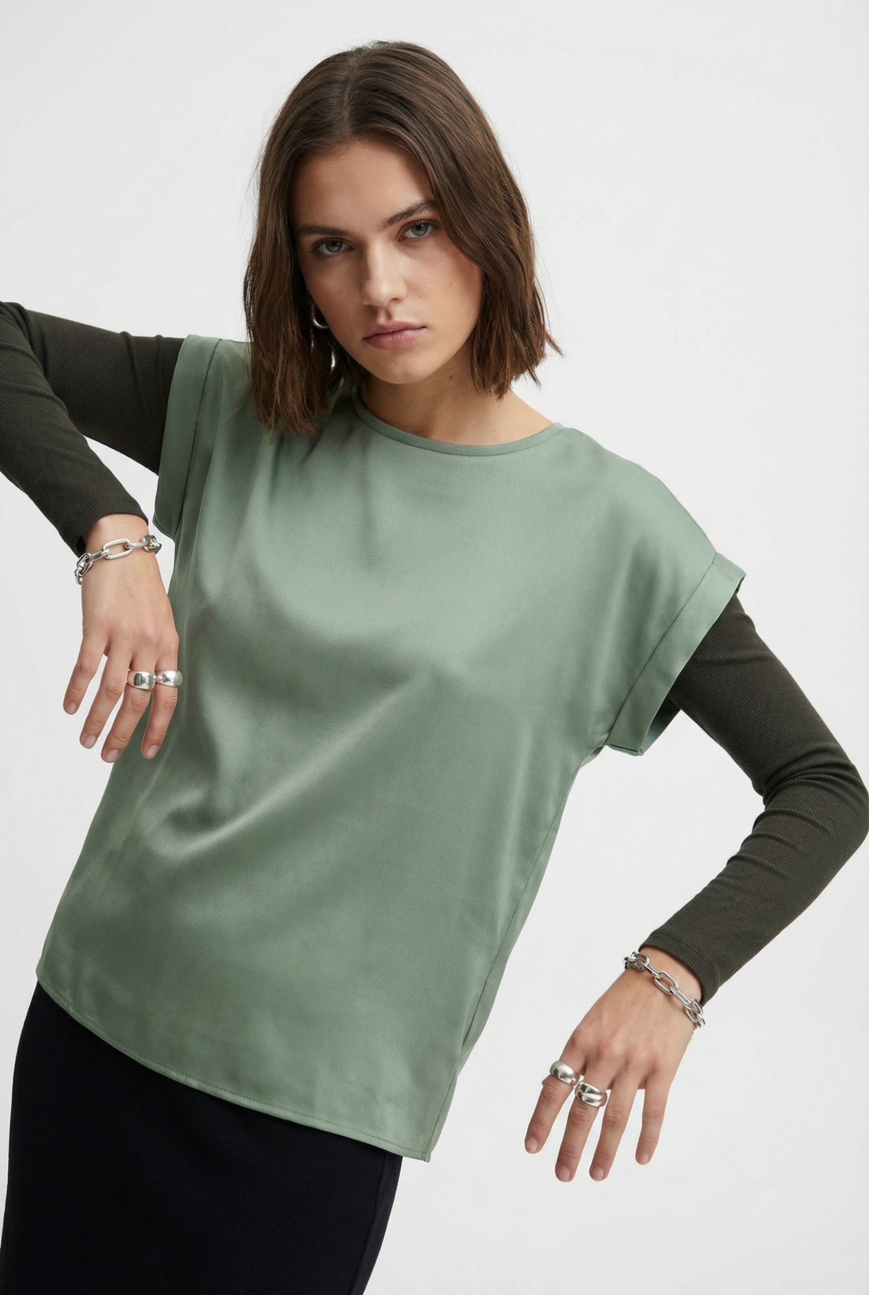 Vila Kurzarmshirt "VIELLETTE S/S SATIN TOP - NOOS" Satin Optik günstig online kaufen