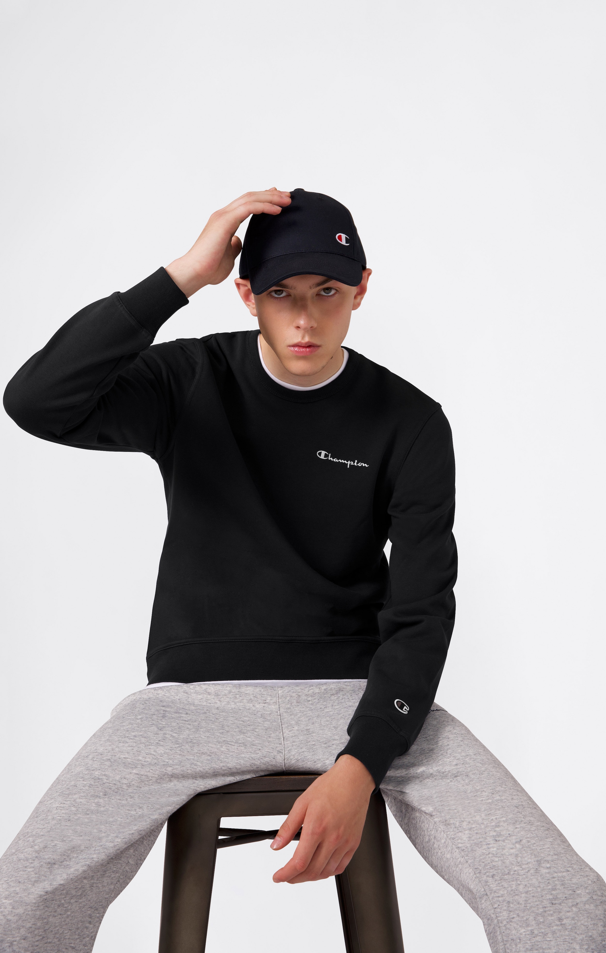 Champion Sweatshirt »ICONS CONTRAST Fleece Crewneck Sweatshirt«, 1 Stk.
