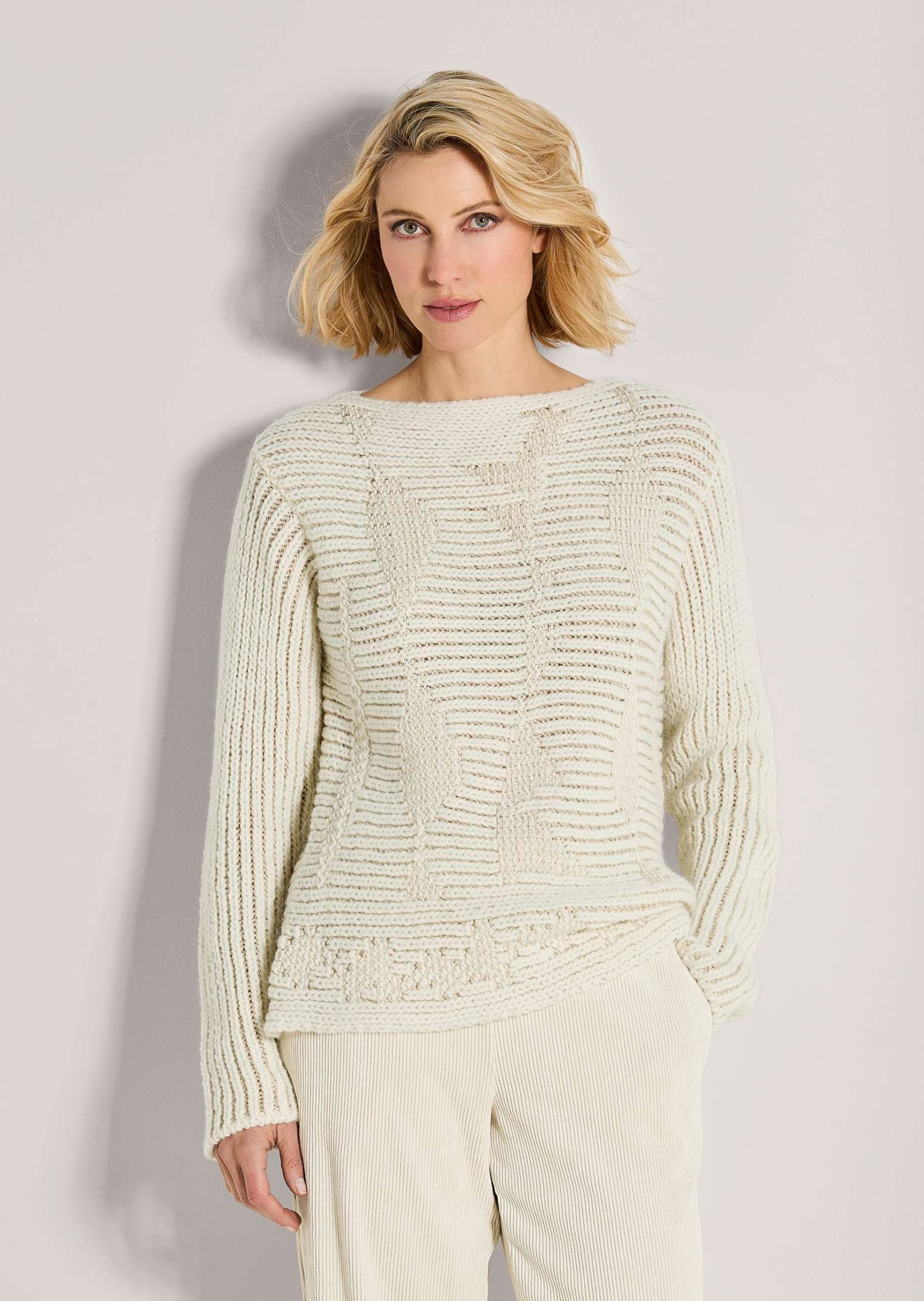 Thumbnail - MADELEINE Longpullover "Strickpullover Eleganter Maschenpullover mit U-Boot-Ausschnitt" Struktur-Mix