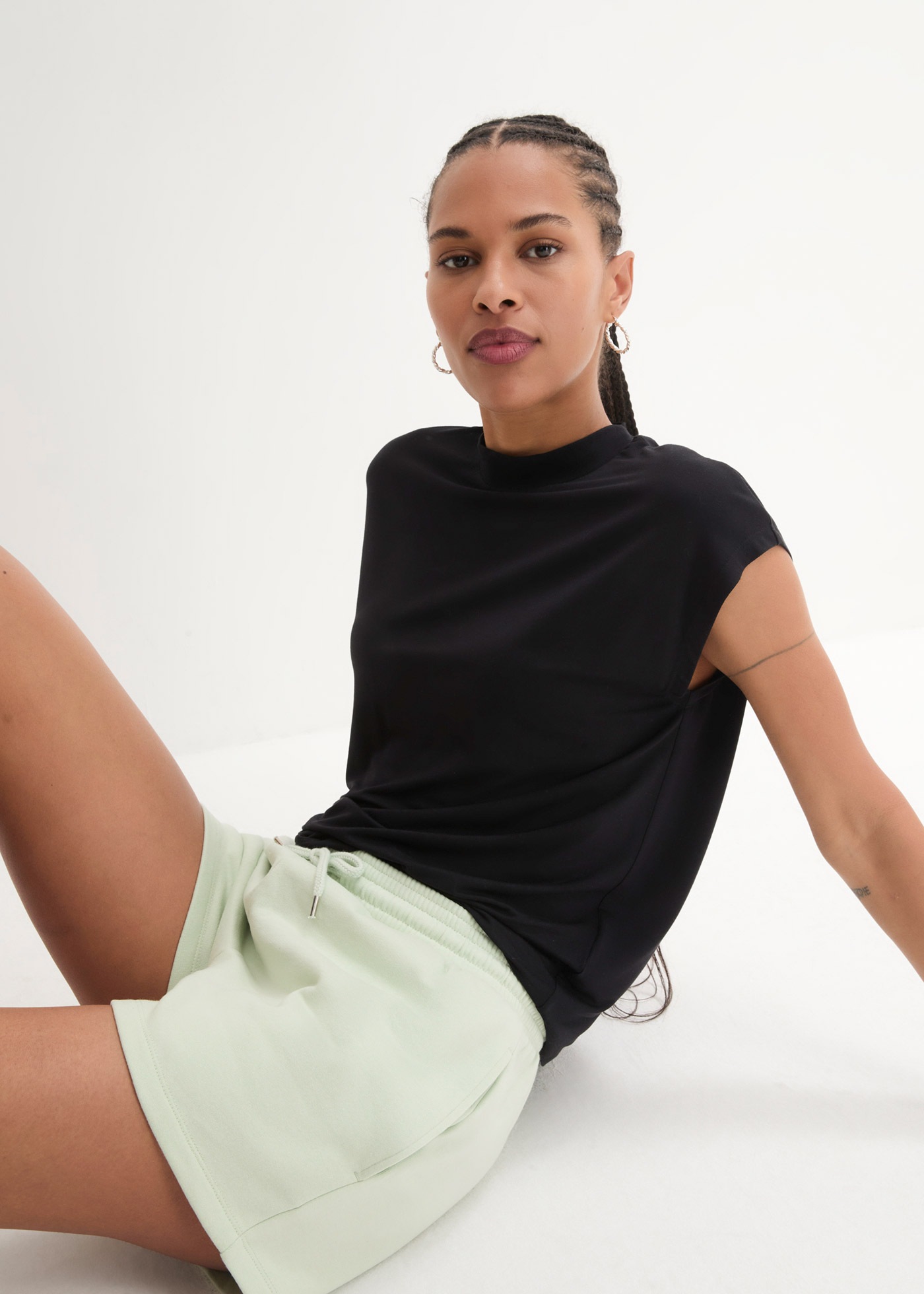 bonprix T-Shirt »T-Shirt aus softer Viskose« lässige Passform, Kurzarm, unifarben, aus Viskose