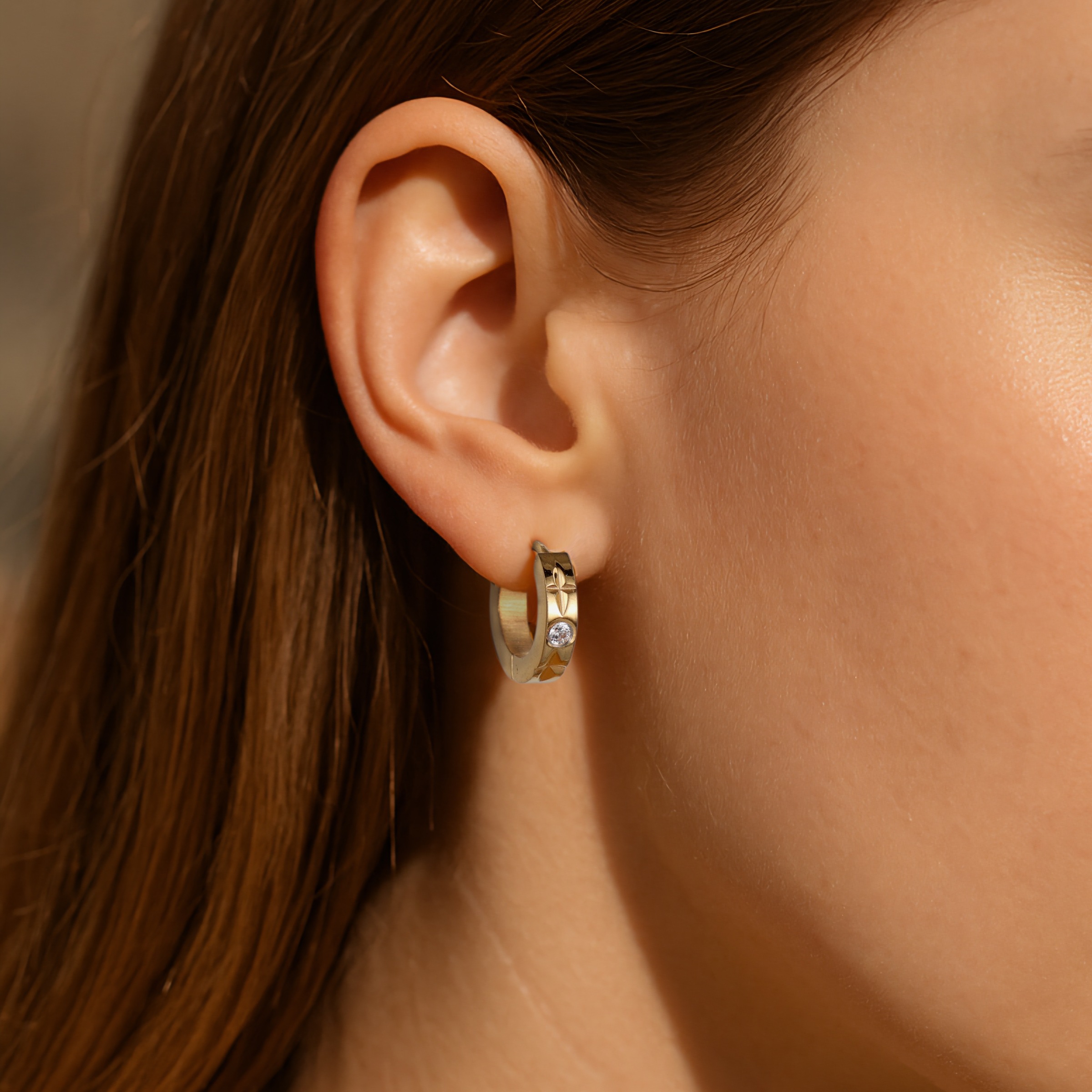 Paar Creolen FIRETTI "Schmuck Geschenk Edelstahl Ohrschmuck Ohrringe Classic", gelbgoldfarben, kristallweiß, kristallweiß, Ohrringe, Herren, 13,6mm, Edelstahl, mit Zirkonia (synth.) 3
