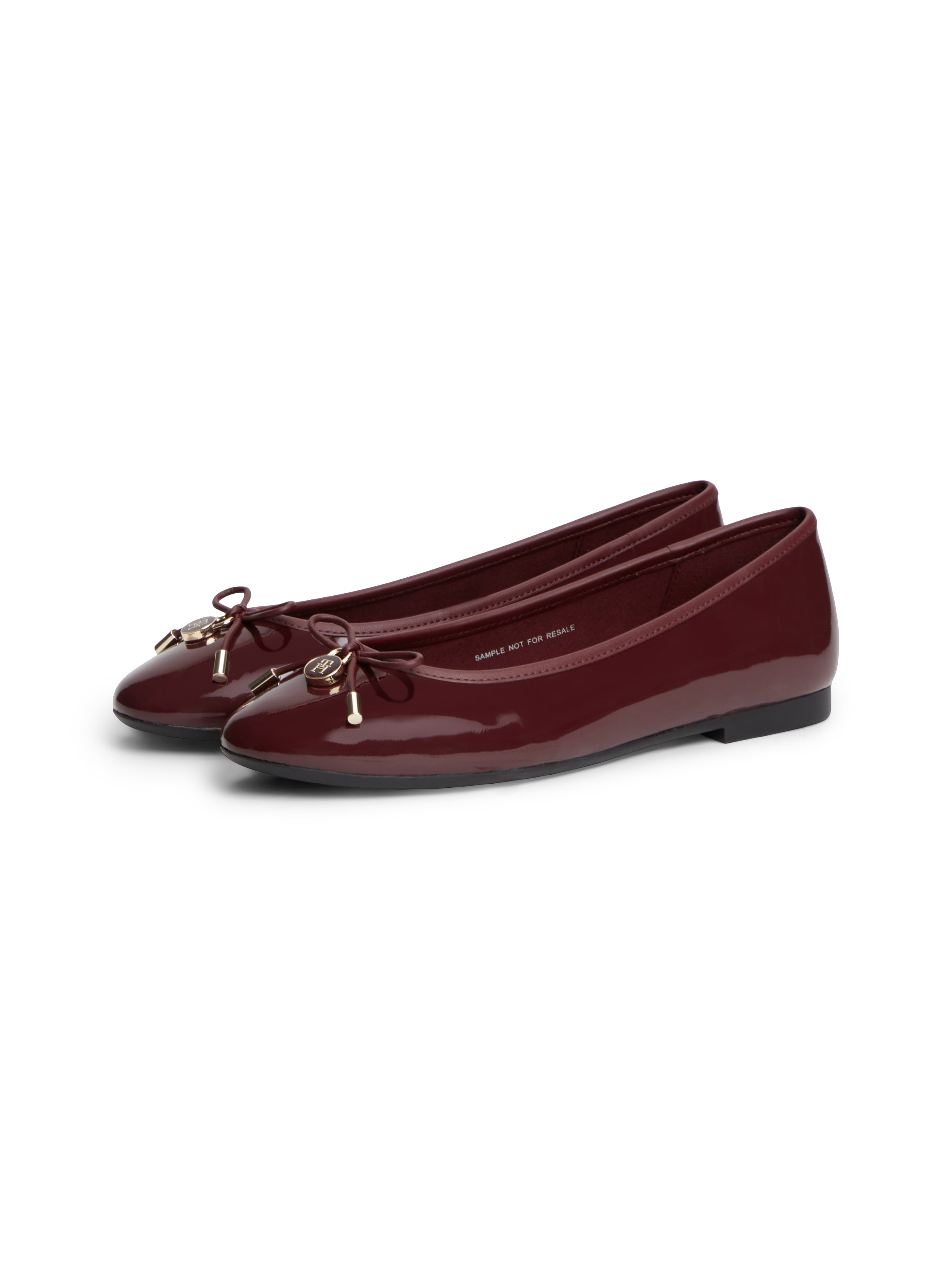 Tommy Hilfiger Ballerina "TH CHARM PATENT BALLERINA" Businessschuh, Schlupfschuh goldfb. TH-Schmuckelement, schmale Form