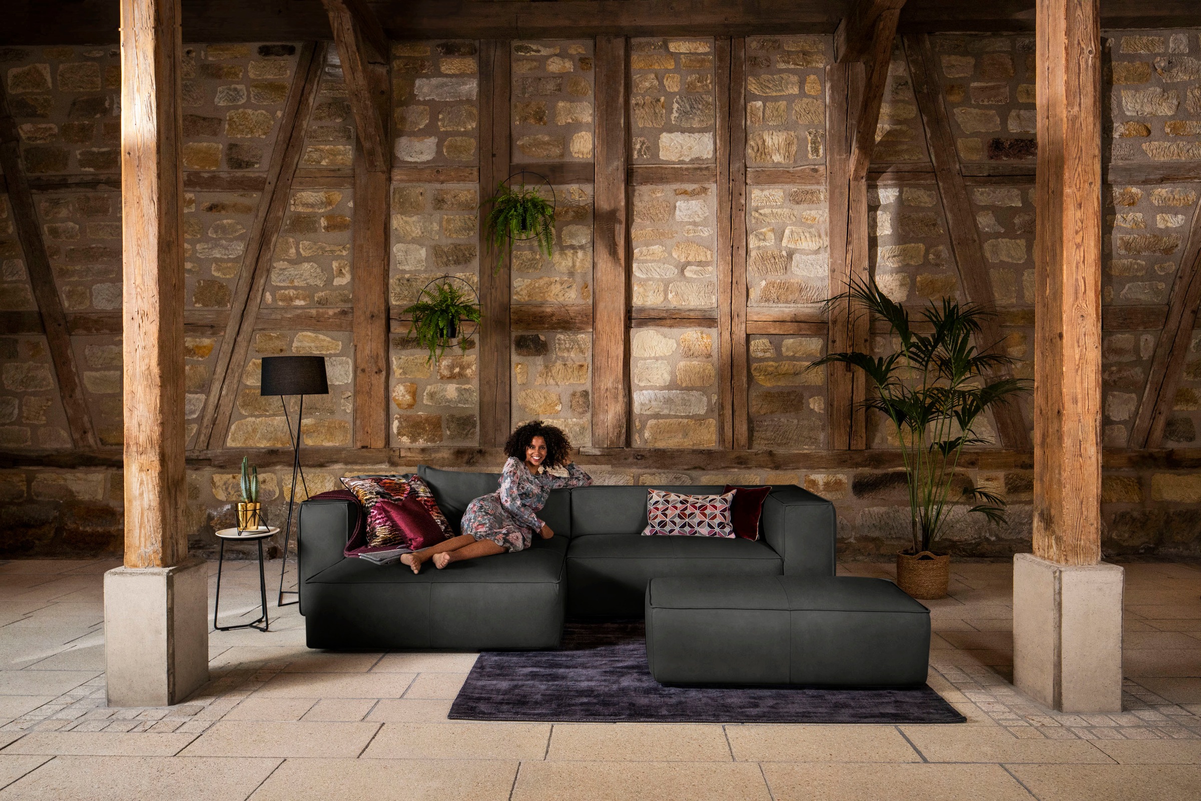 W.SCHILLIG Ecksofa "around-the-block" inklusive Hocker, mit eleganter Biese günstig online kaufen