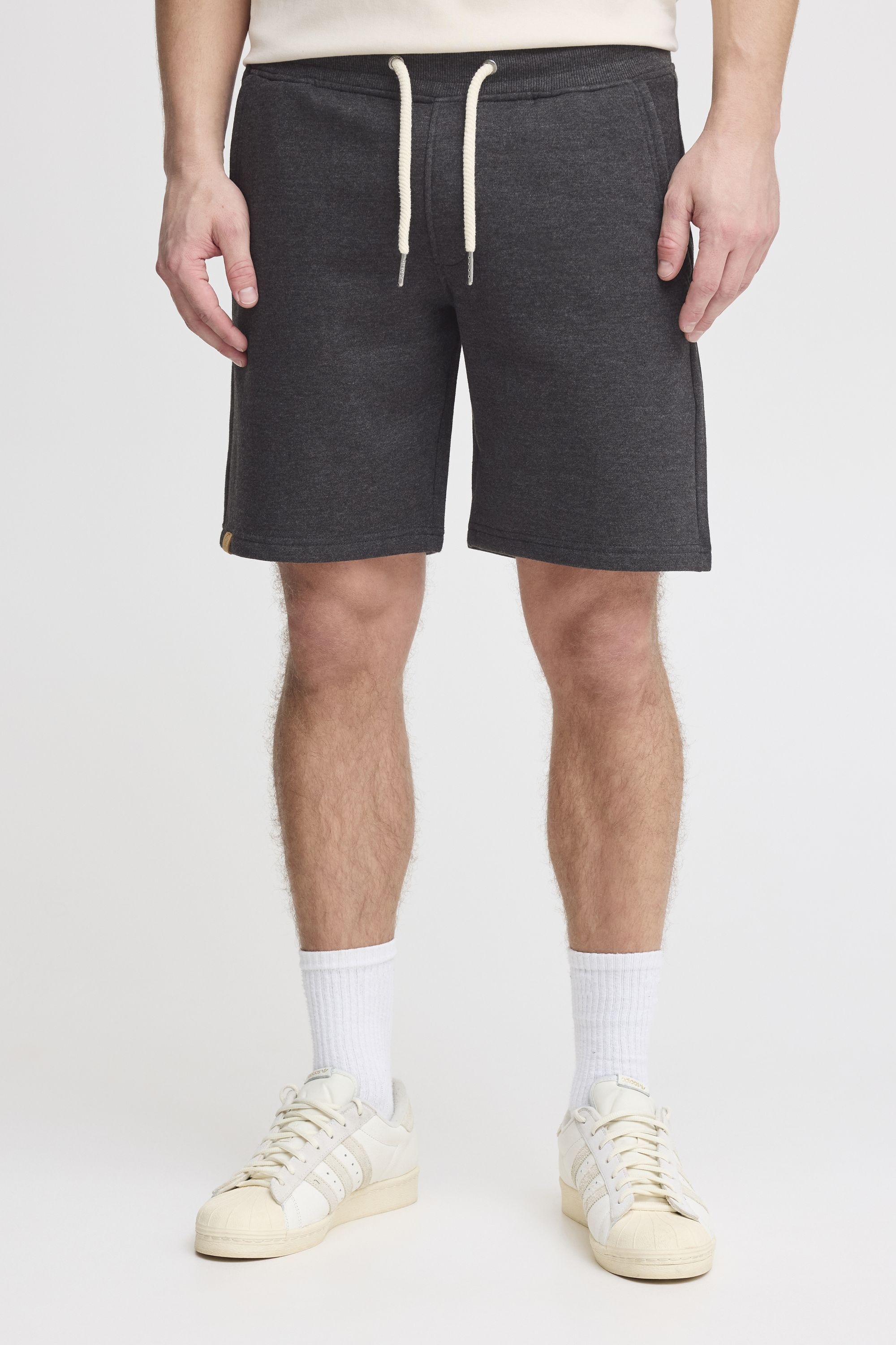 !solid Sweatshorts SOLID "Sweatshorts SDARONA", Herren, Gr. S, N-Gr, grau (dunkelgrau melange), Obermaterial: 65% Polyester PES. 35% Baumwolle CO., Hosen Sweatshorts 2