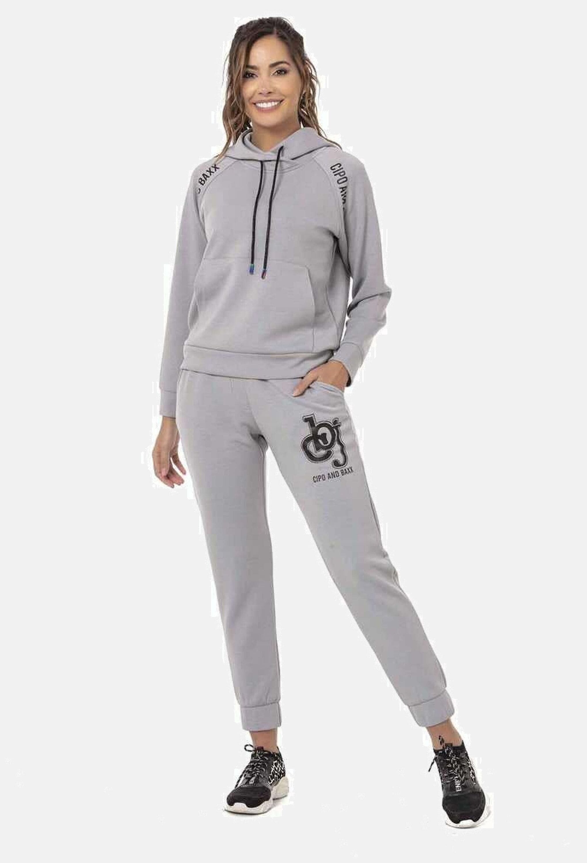 Cipo & Baxx Trainingsanzug »Cipo & Baxx Jogginganzug WLR147« mit Logo und Schriftzug
