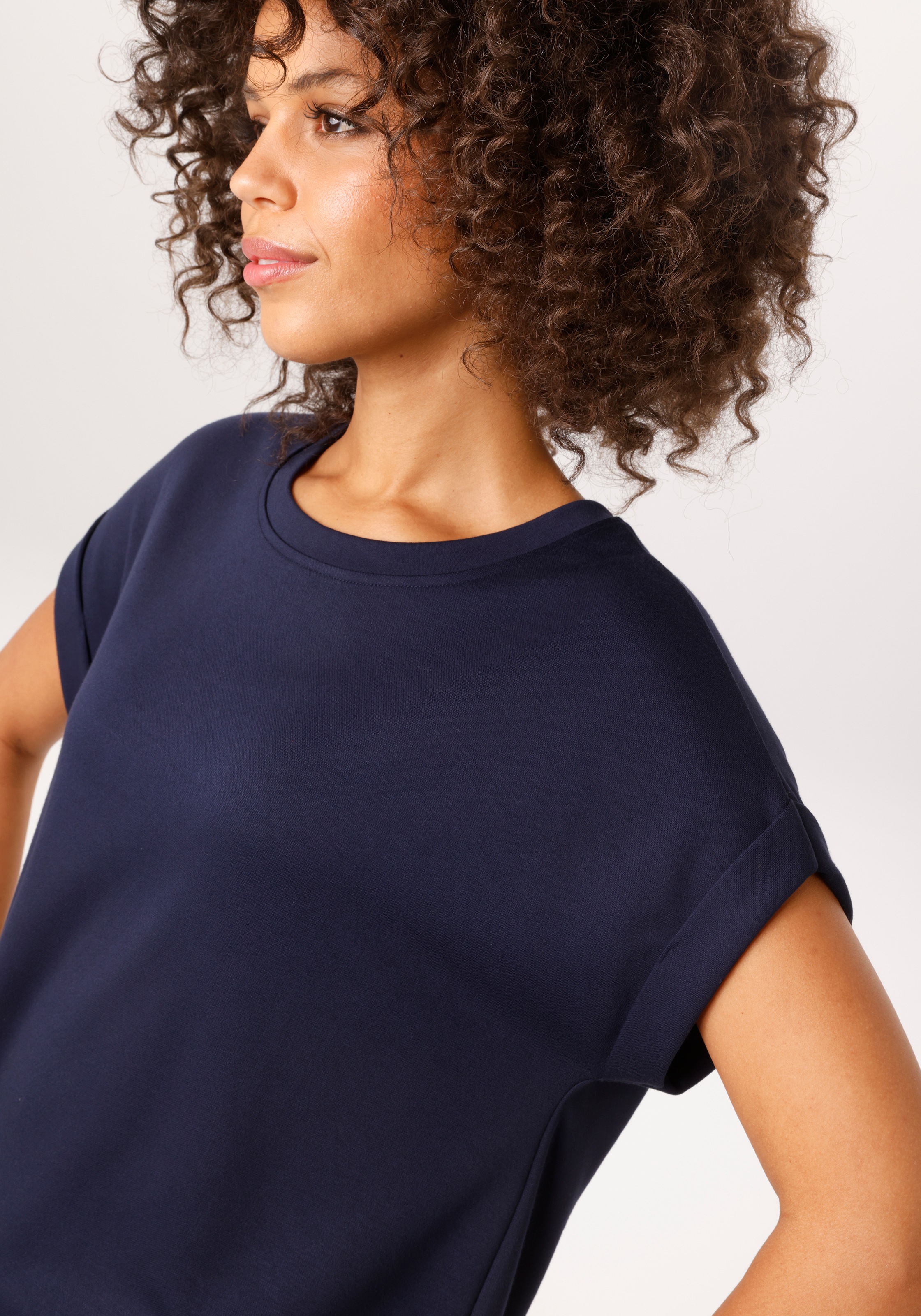 Thumbnail - Aniston CASUAL T-Shirt mit fixiertem Ärmel-Umschlag - NEUE KOLLEKTION