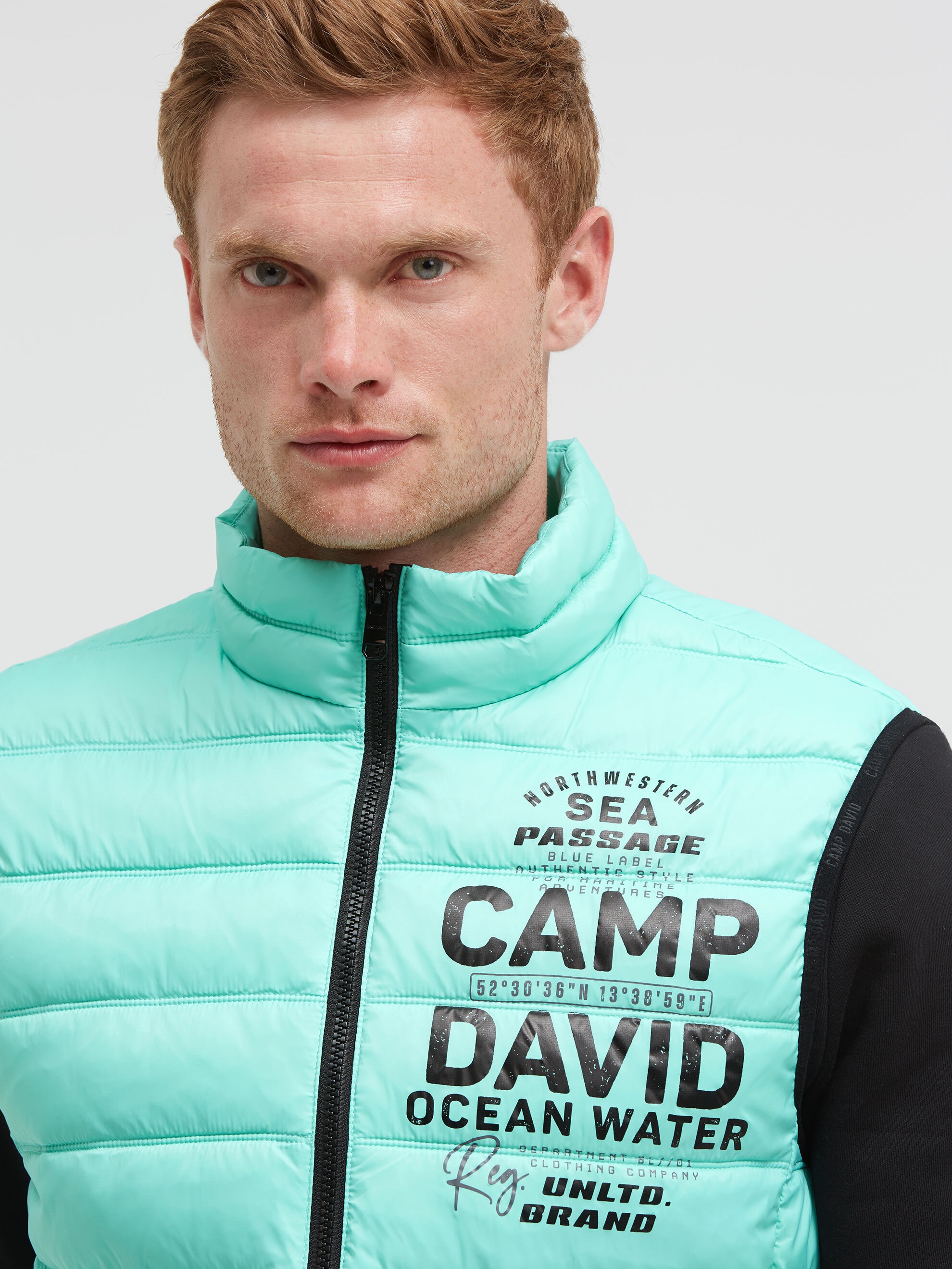 CAMP DAVID Steppweste mit Logoprint