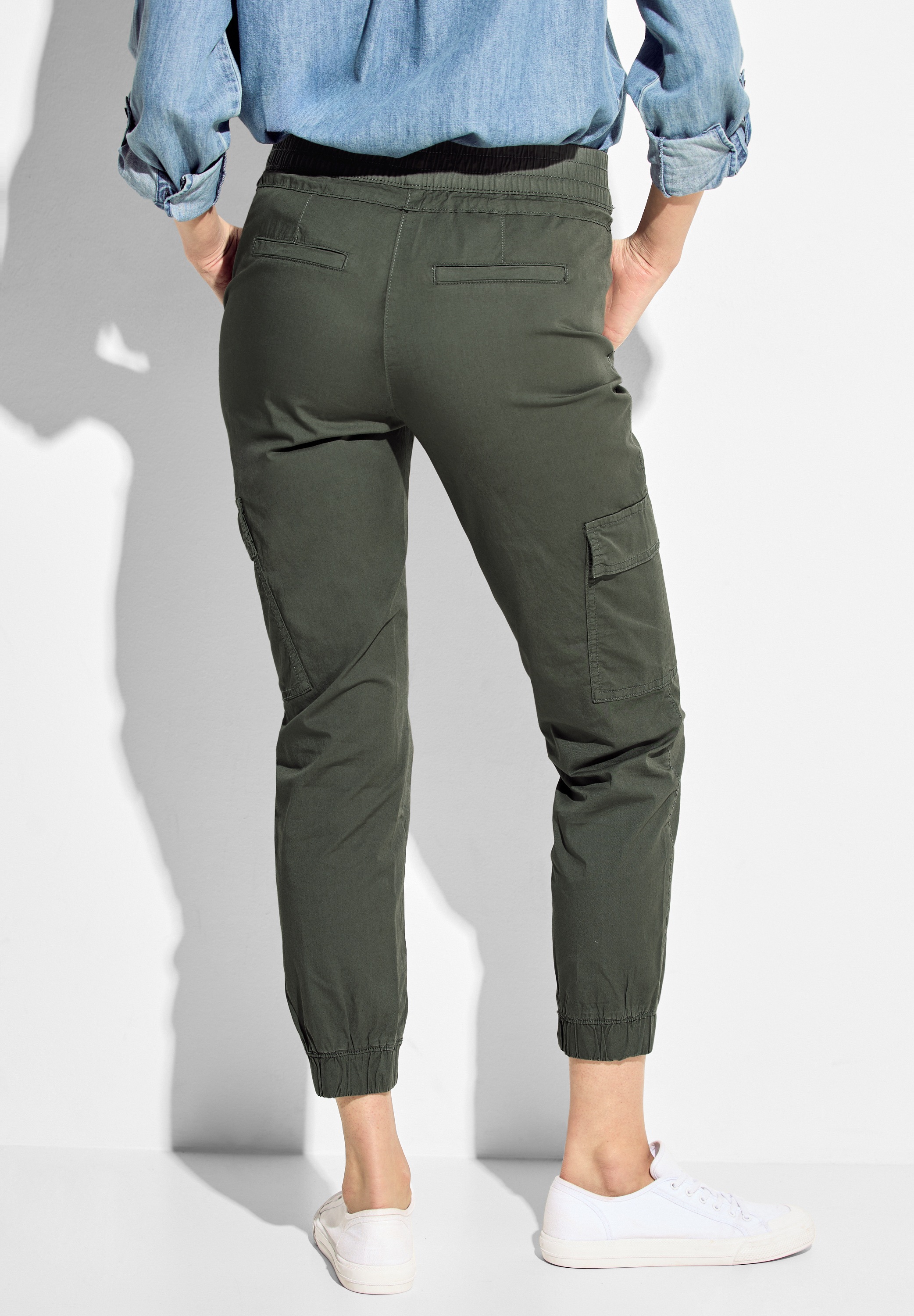 Cecil Cargohose, im Cargo-Style