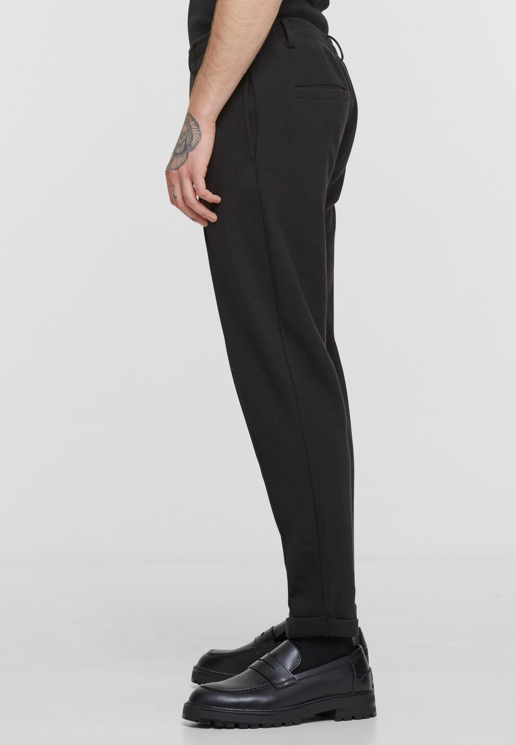 URBAN CLASSICS Chinos »Urban Classics Cropped Interlock Jogg Chino«, (1 tlg.)