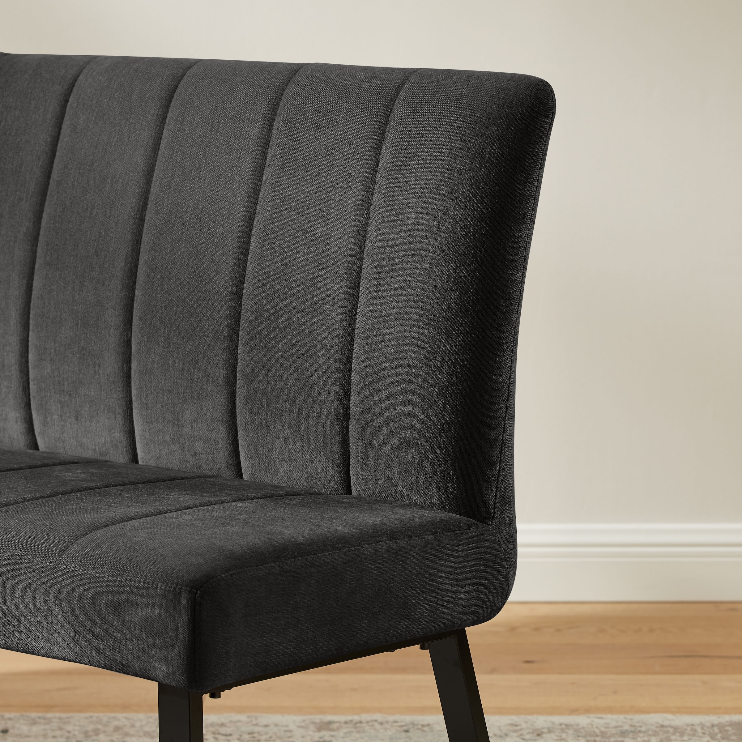 OTTO home Bank »Hennia« weicher Chenillebezug, dekorative Steppung, schwarzes Metallgestell