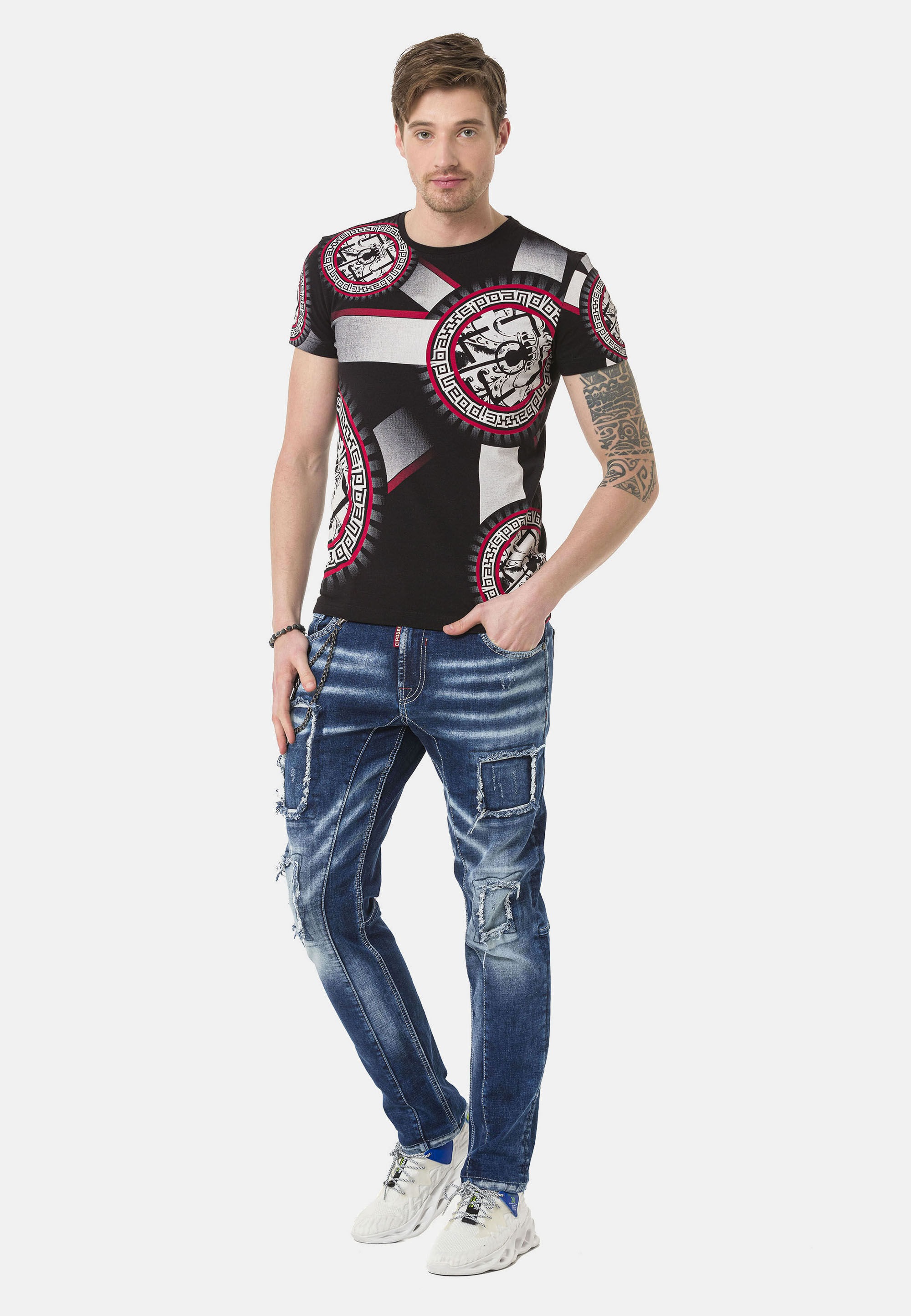 Cipo & Baxx T-Shirt »T-Shirt«, Frontprint mit verschiedenen Elementen