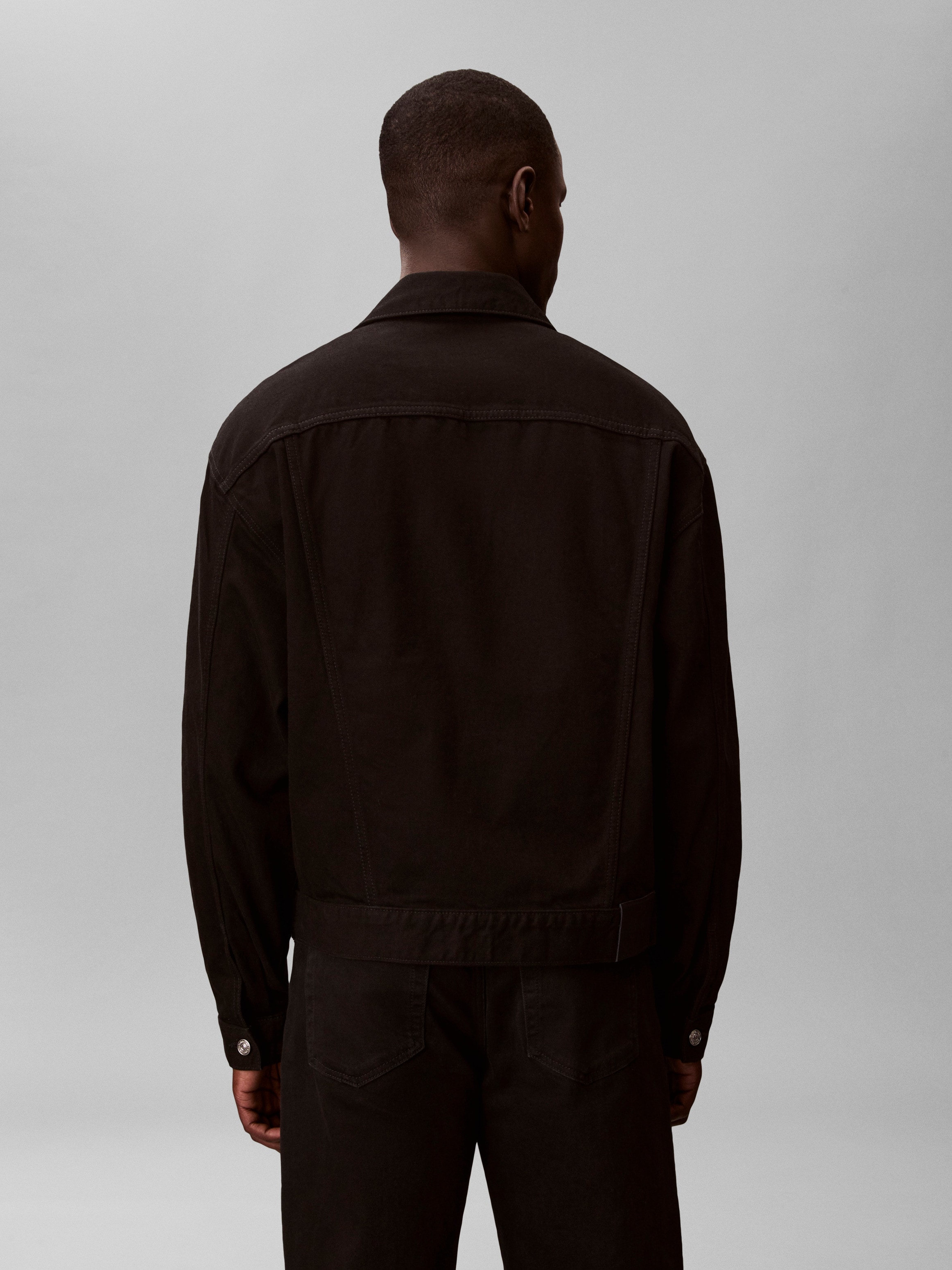 Calvin Klein Jeansjacke »90S CK CLASSIC BLACK TRUCKER« ohne Kapuze Regular fit mit normalen Hemdkragen
